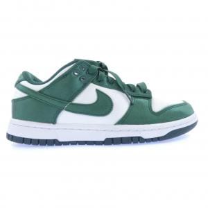 ナイキ NIKE DX5931-100 スニーカー