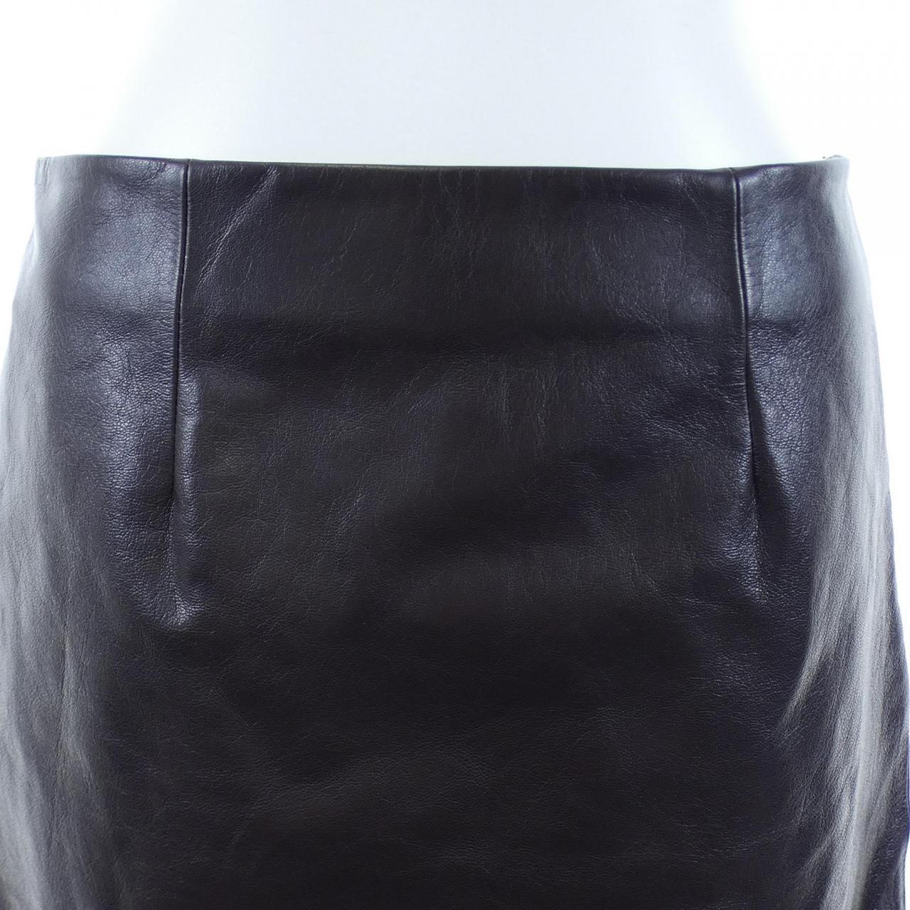 プラダ PRADA P184UR S222 1177 スカート