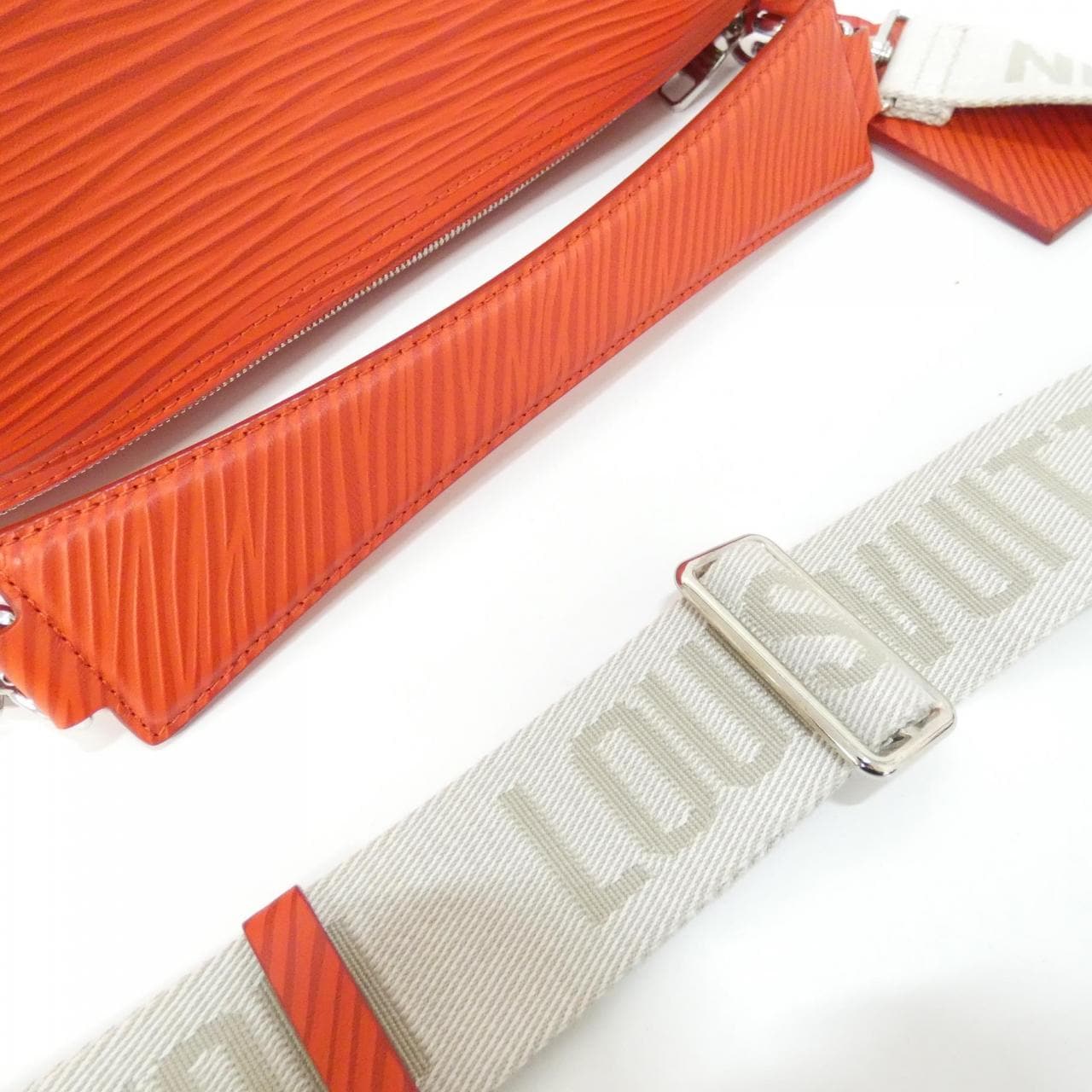 ルイヴィトン エピ XL ソフト ポロション M23719 ショルダーバッグ