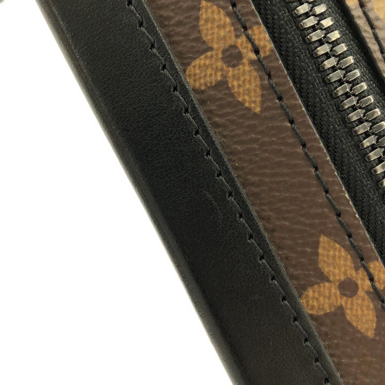 ルイヴィトン モノグラム タフタージュ ヴァーティカル ソフトトランク M45044 ショルダーバッグ