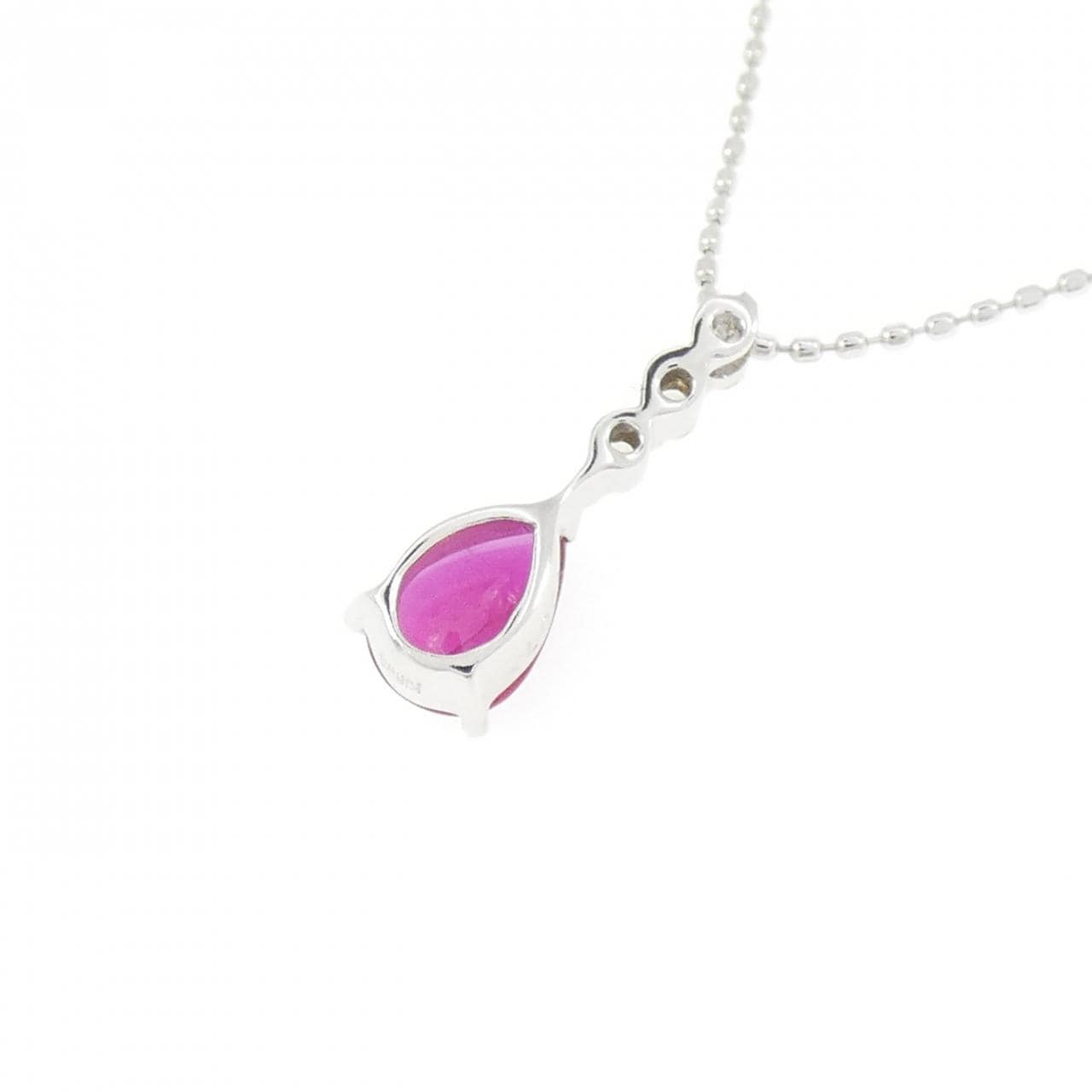 K18WG ルビー ネックレス 0.46CT