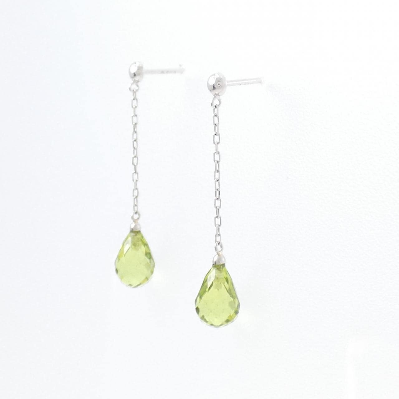 【新品】PT900 ペリドット ピアス