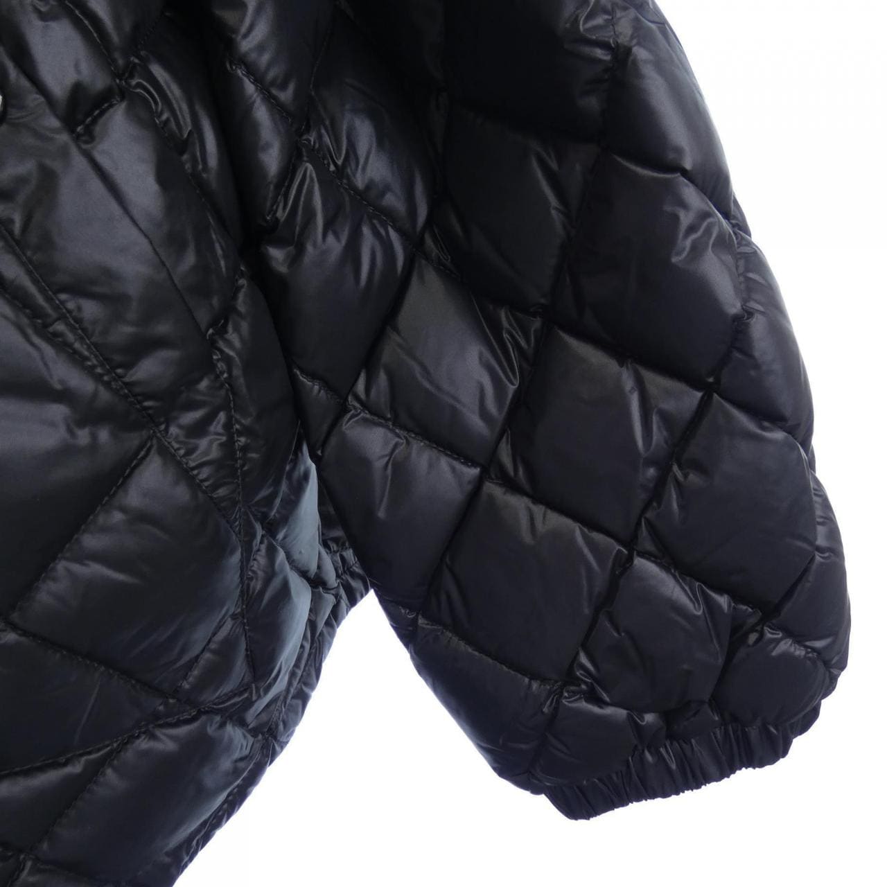 【新品】モンクレール MONCLER K20932F00013 ダウンジャケット