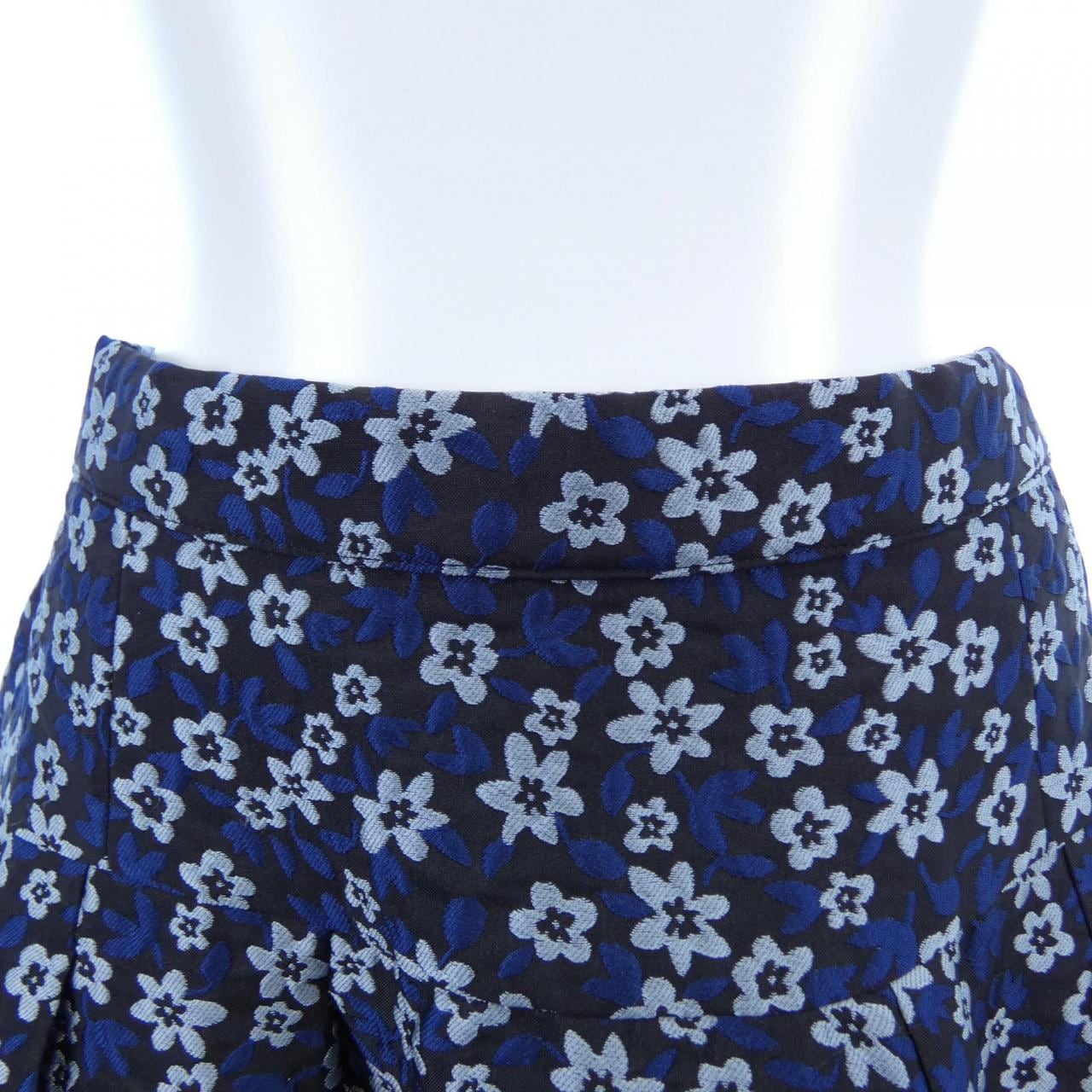 スーパービューティー SUPER BEAUTY スカート