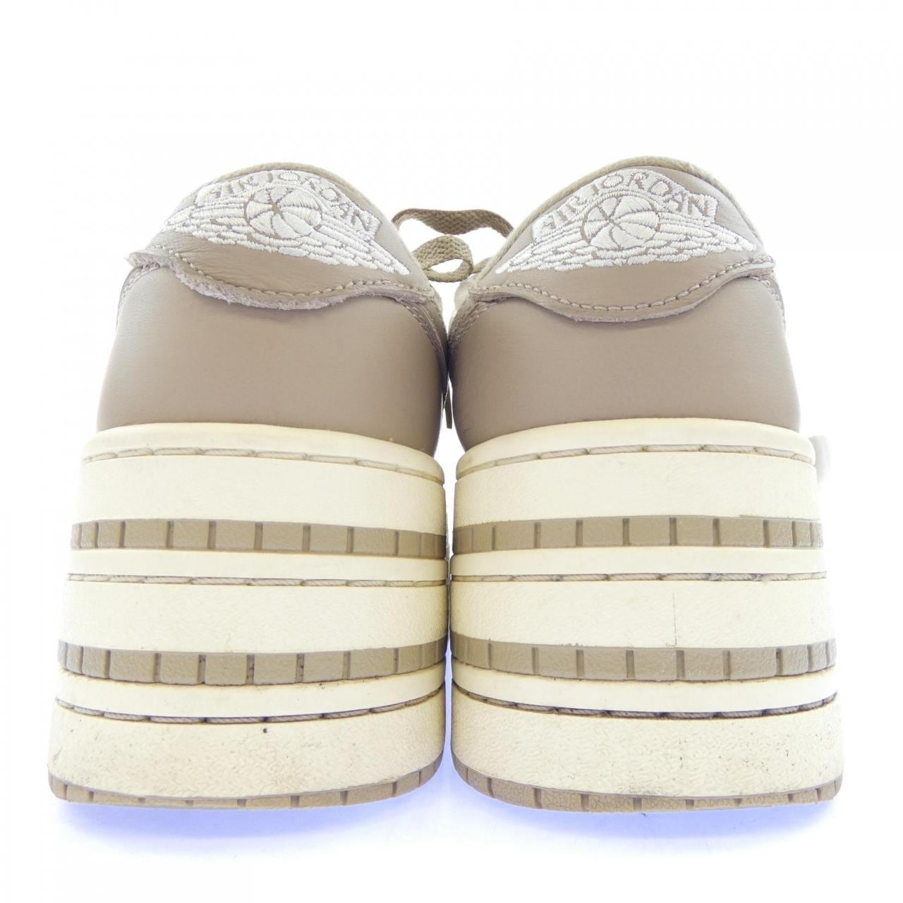 ナイキ ジョーダン NIKE JORDAN HV8288-200 スニーカー
