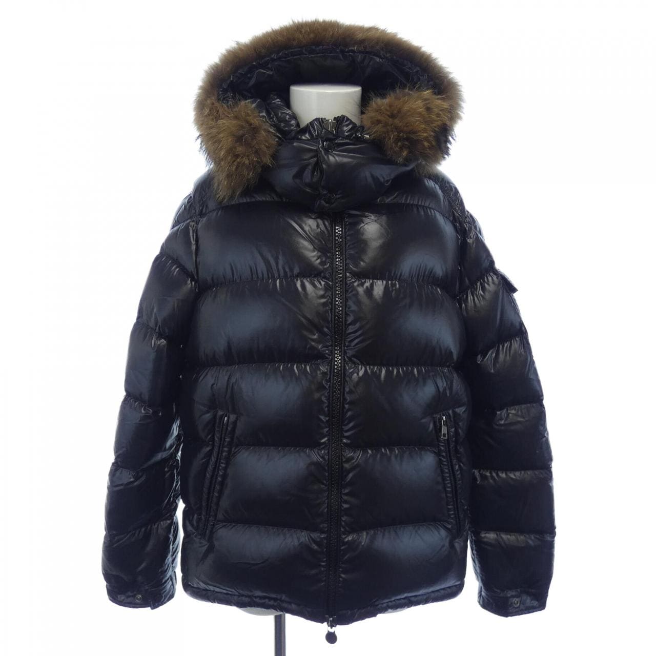 モンクレール MONCLER ダウンジャケット