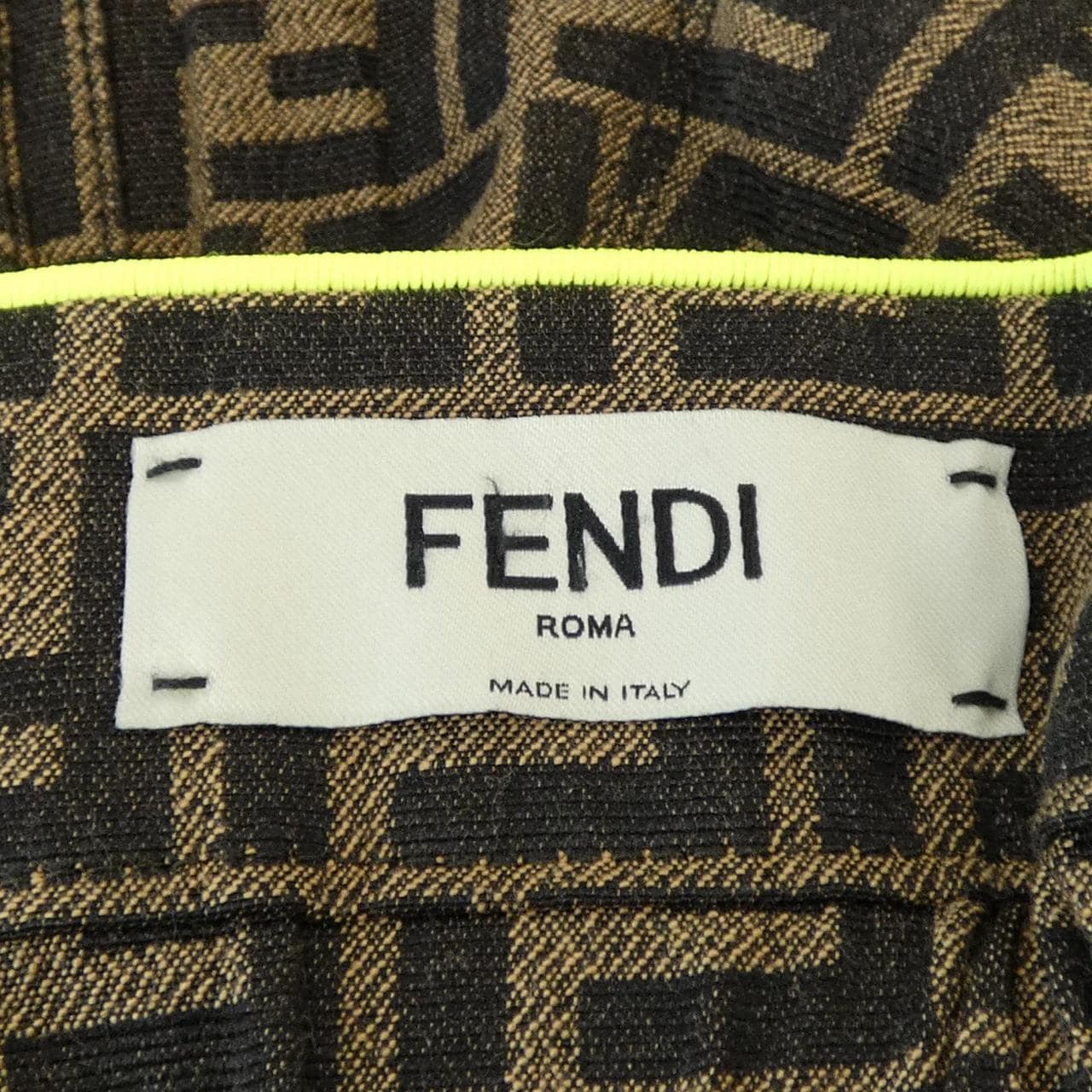 フェンディ FENDI FR6195 A6XU ショートパンツ