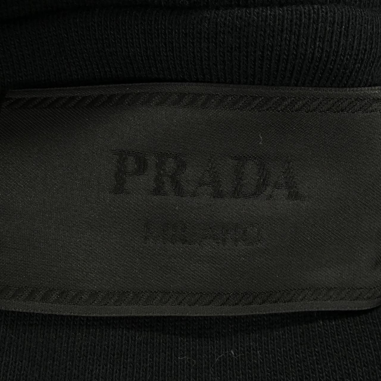 プラダ PRADA トライアングルロゴ UJL45B SOOO 11CC パーカー
