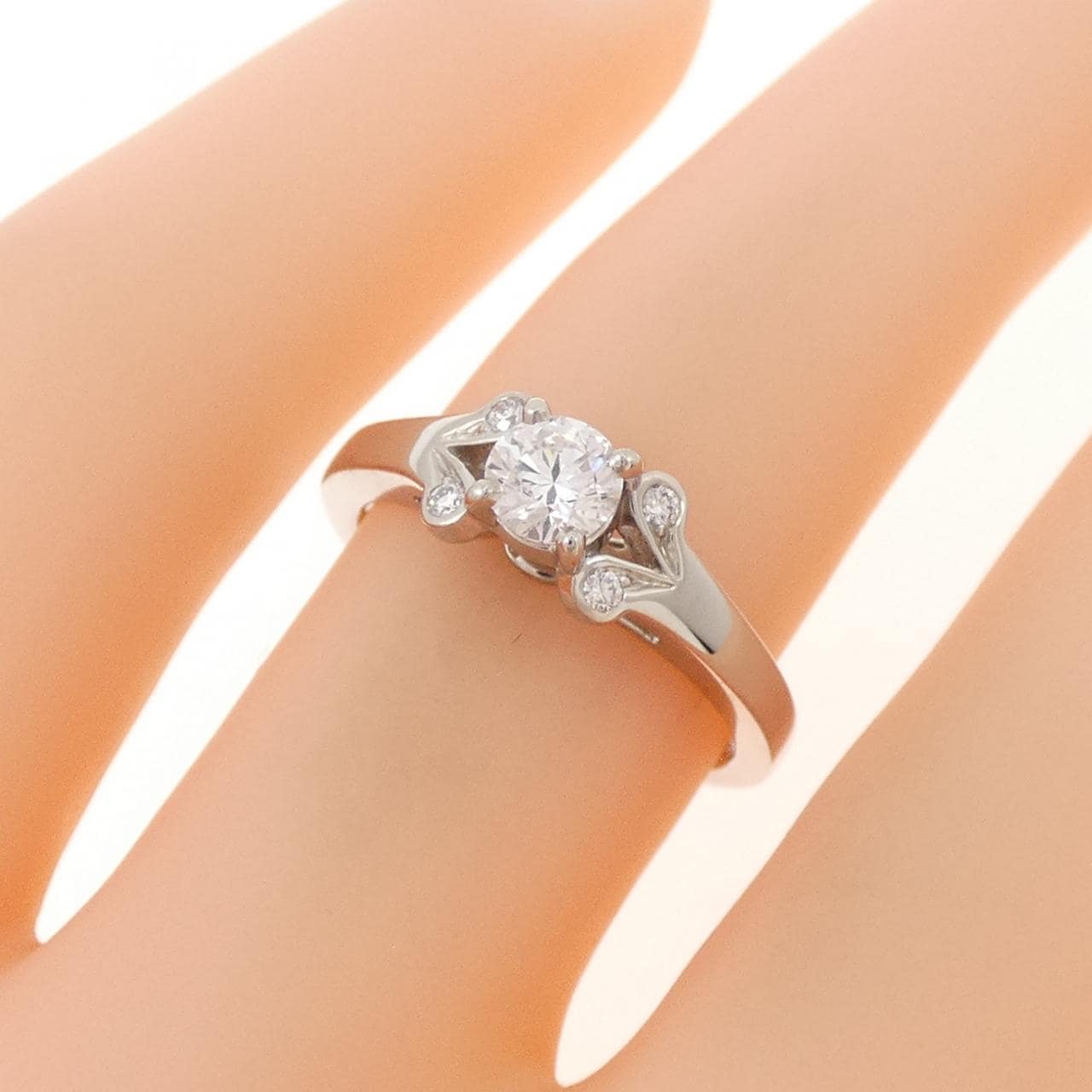 カルティエ バレリーナ リング 0.25CT E VS1 3EXT