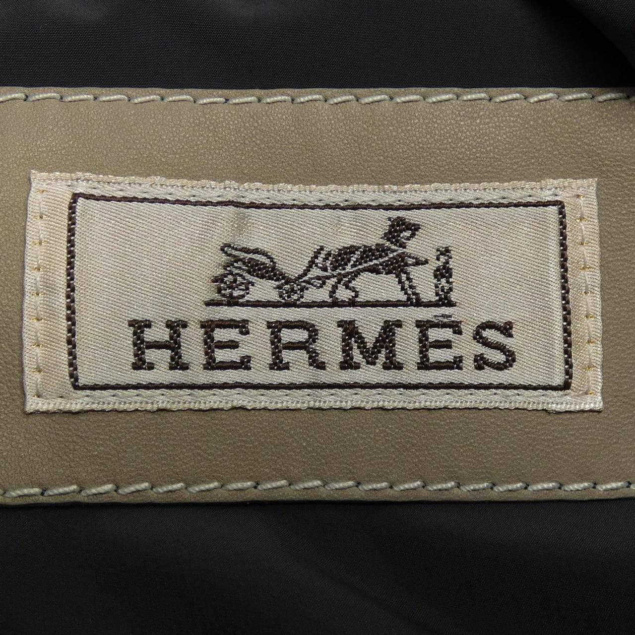 エルメス HERMES ダウンジャケット