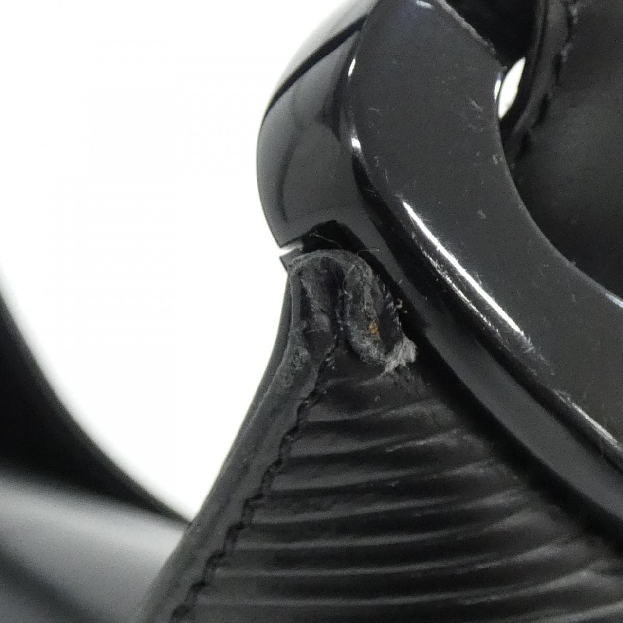 ルイヴィトン エピ ヴェルソー M52812 ショルダーバッグ