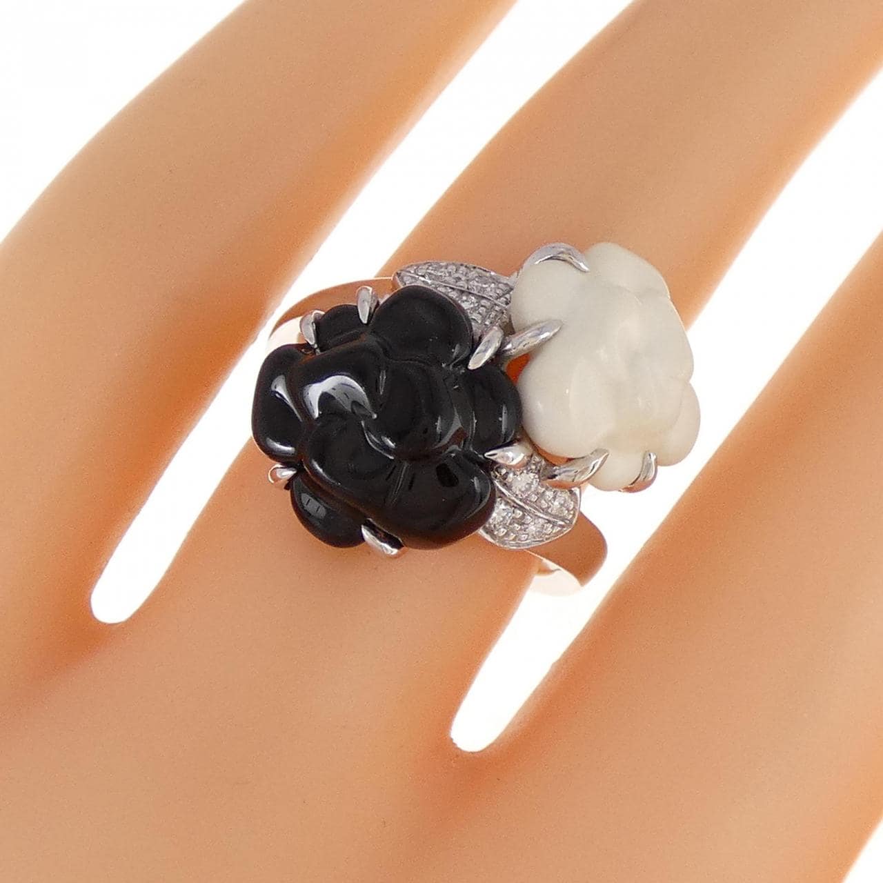 CHANEL camellia ring