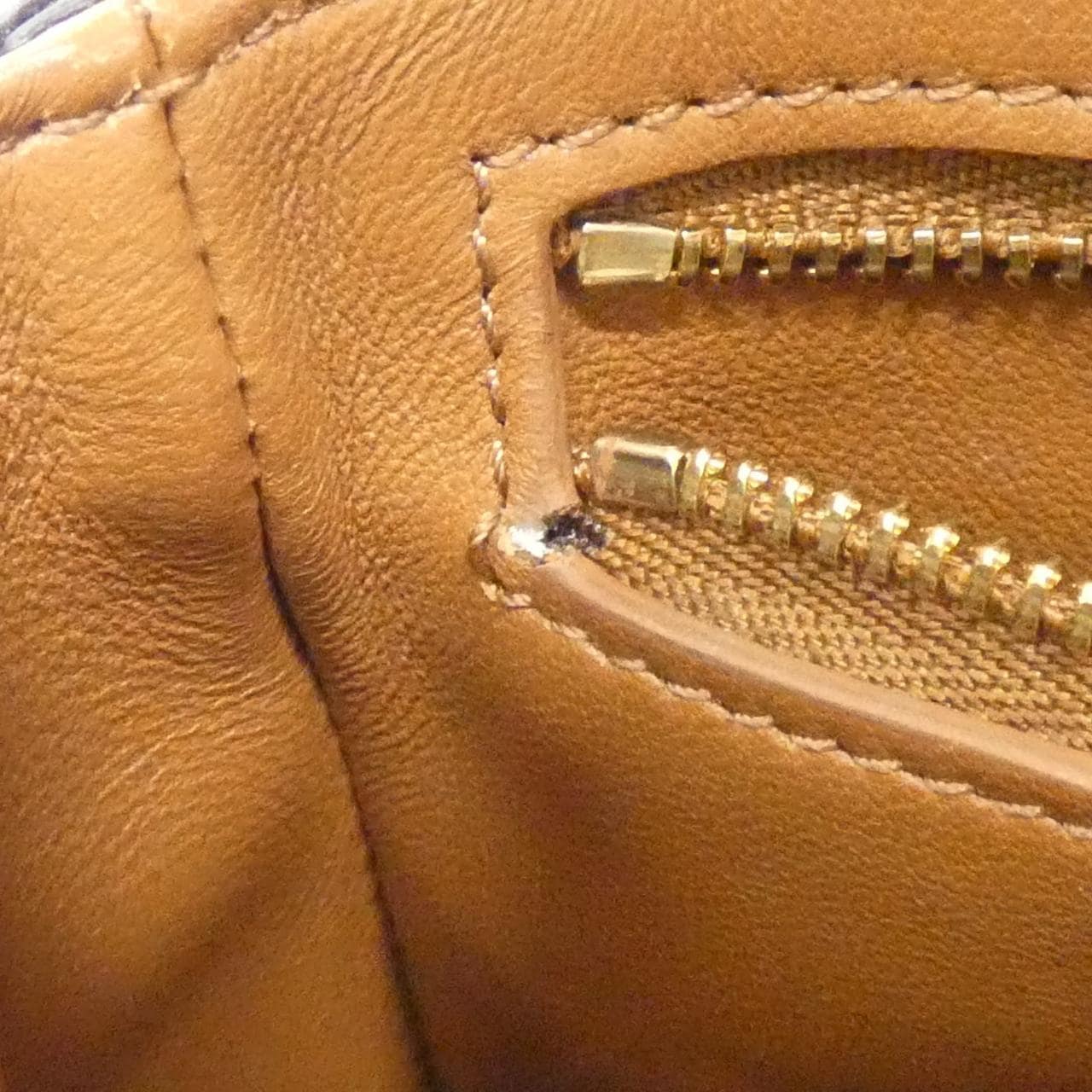 セリーヌ ティーン トリオンフ 188882BZ4 ショルダーバッグ