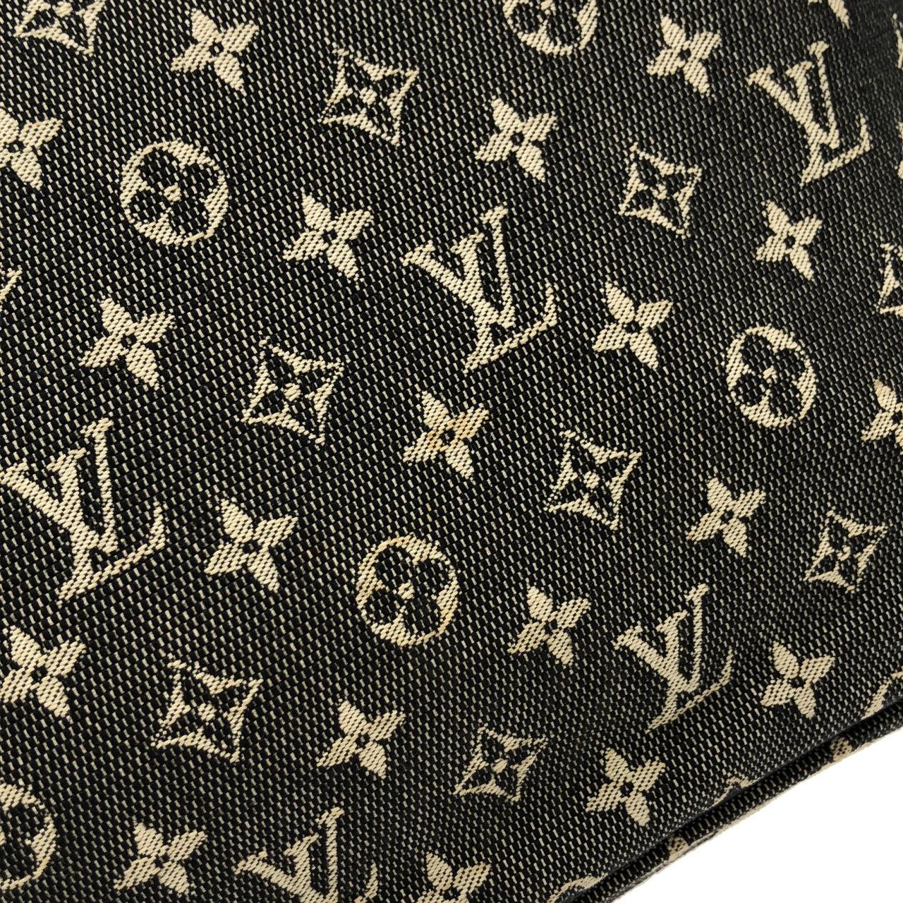 ルイヴィトン モノグラム ミニ ルシーユ PM M92610 ショルダーバッグ