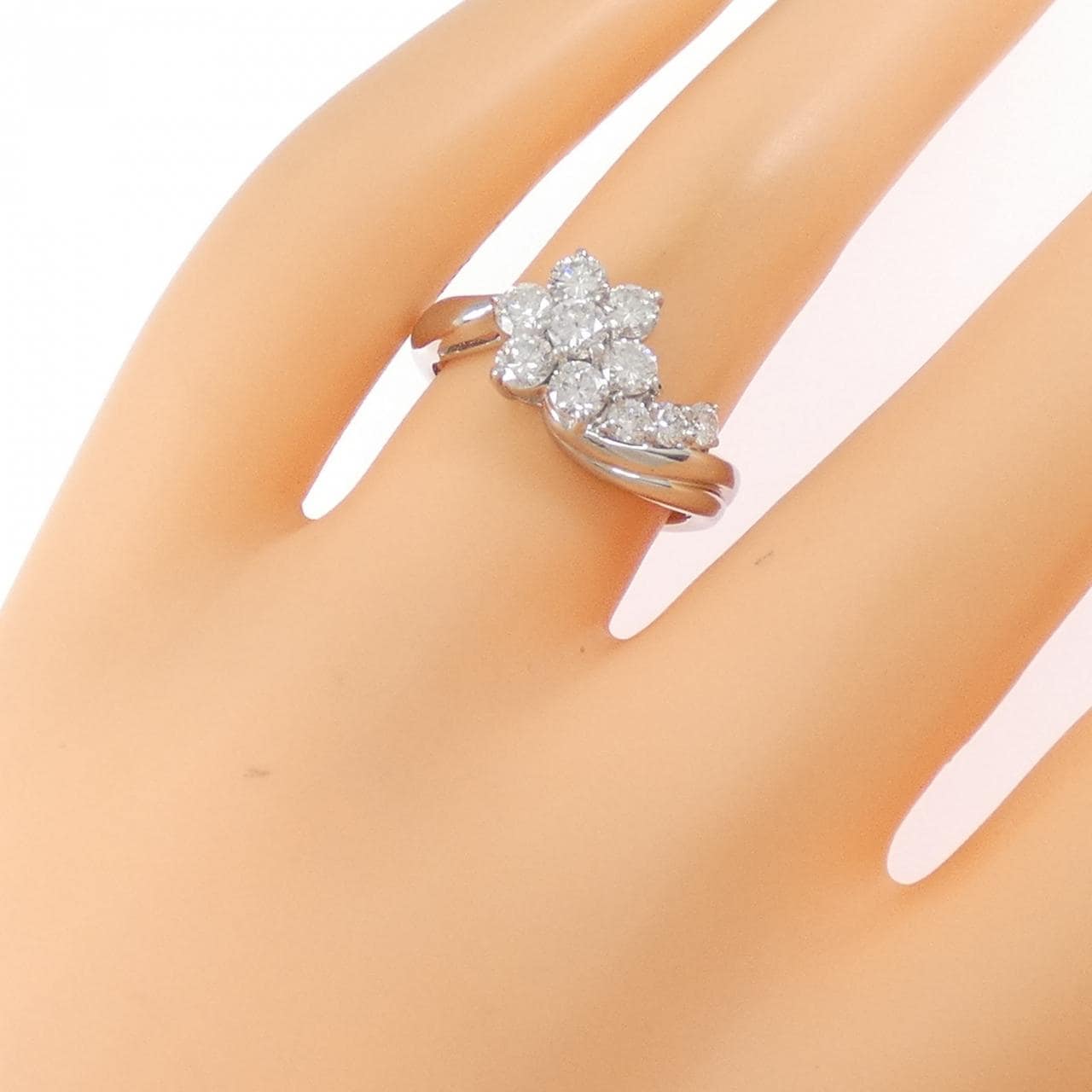 PT900 ダイヤモンド リング 1.01CT