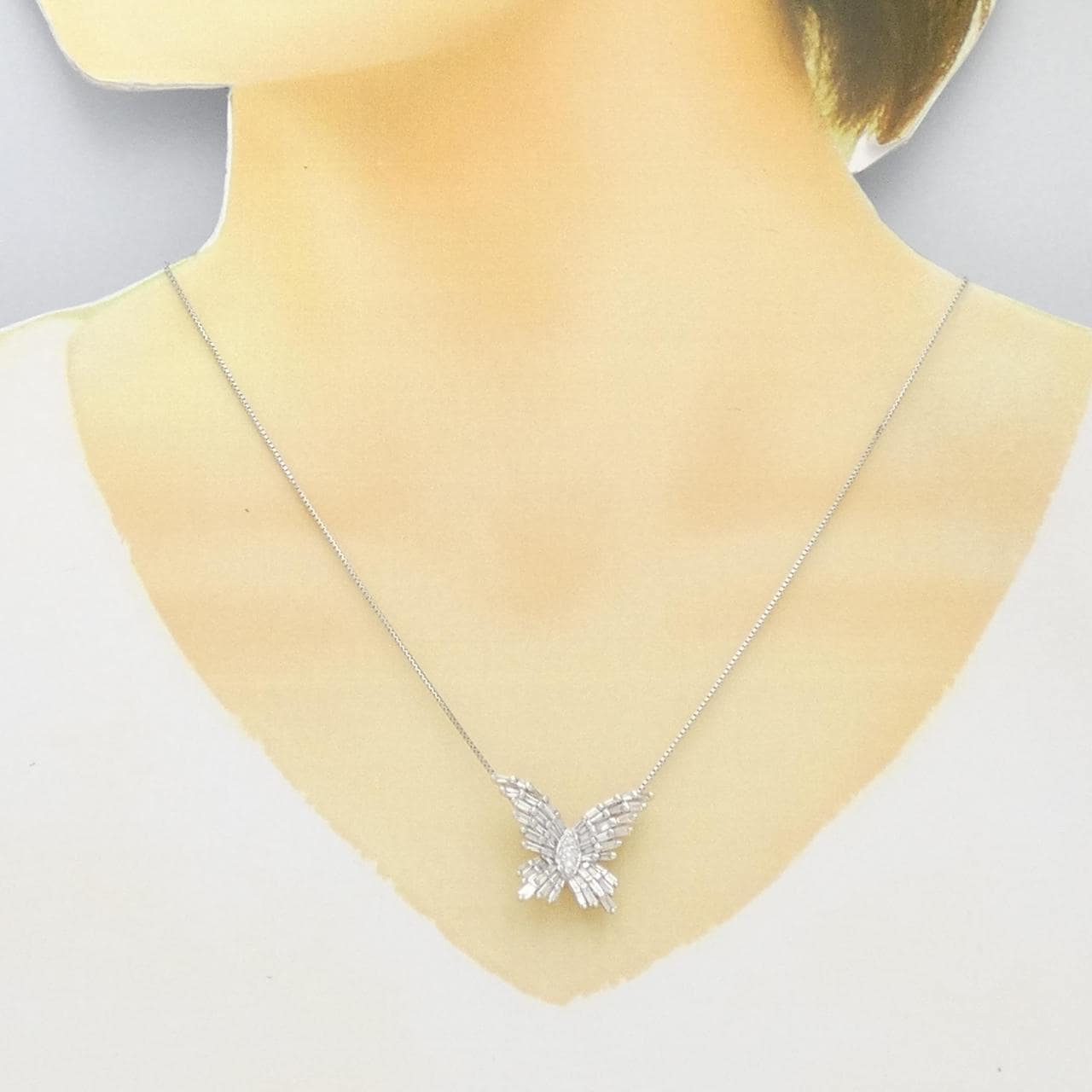 K18WG butterfly Diamond necklace 1.00CT