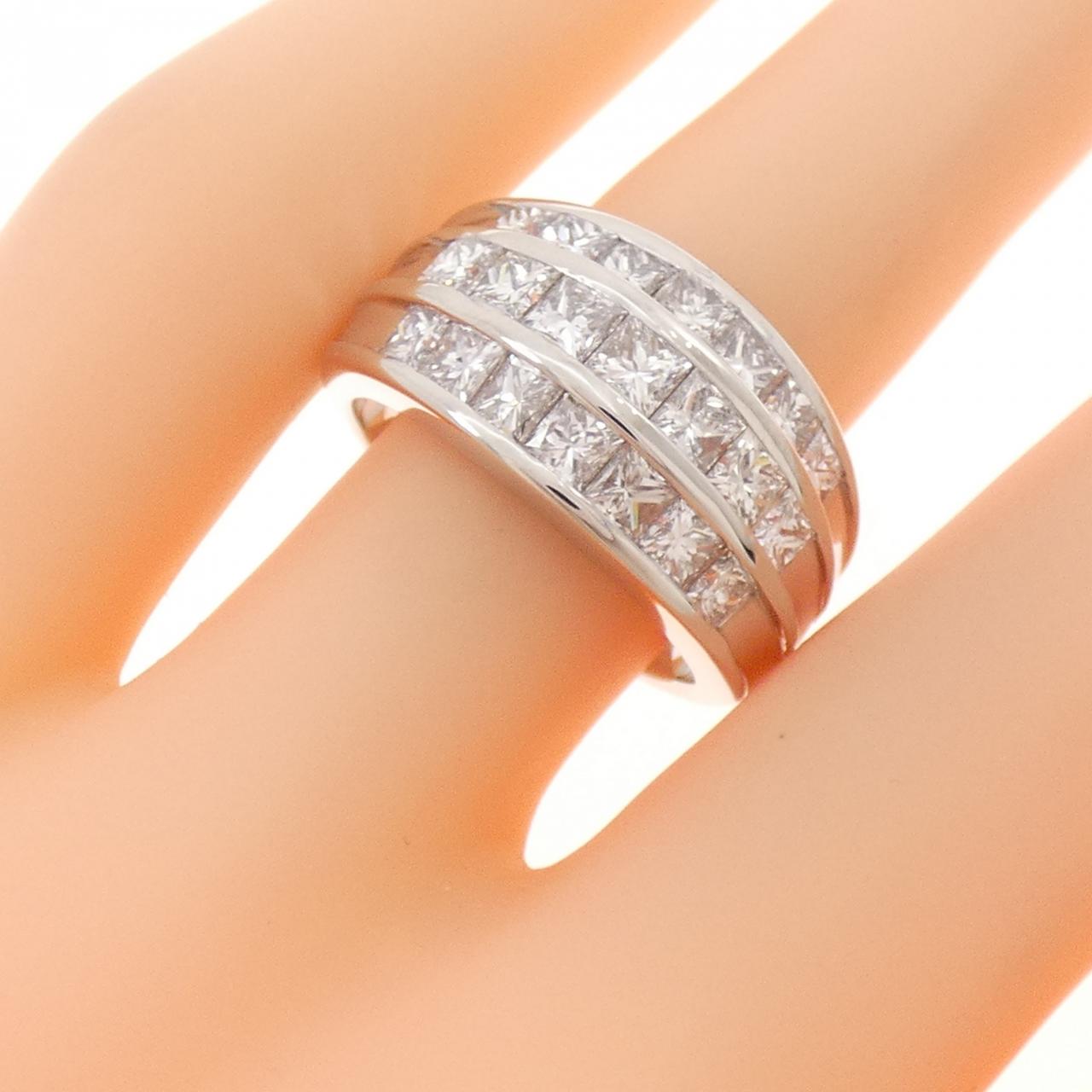 PT900 ダイヤモンド リング 2.55CT