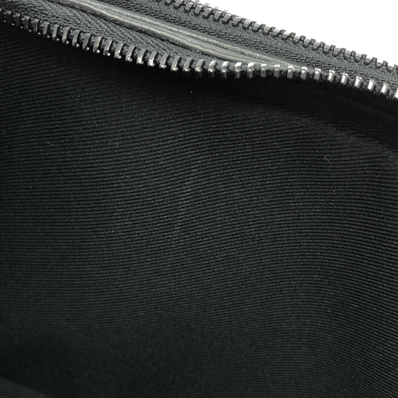 ルイヴィトン モノグラム エクリプス アルファ ウエアラブル ウォレット M82542 ショルダーバッグ