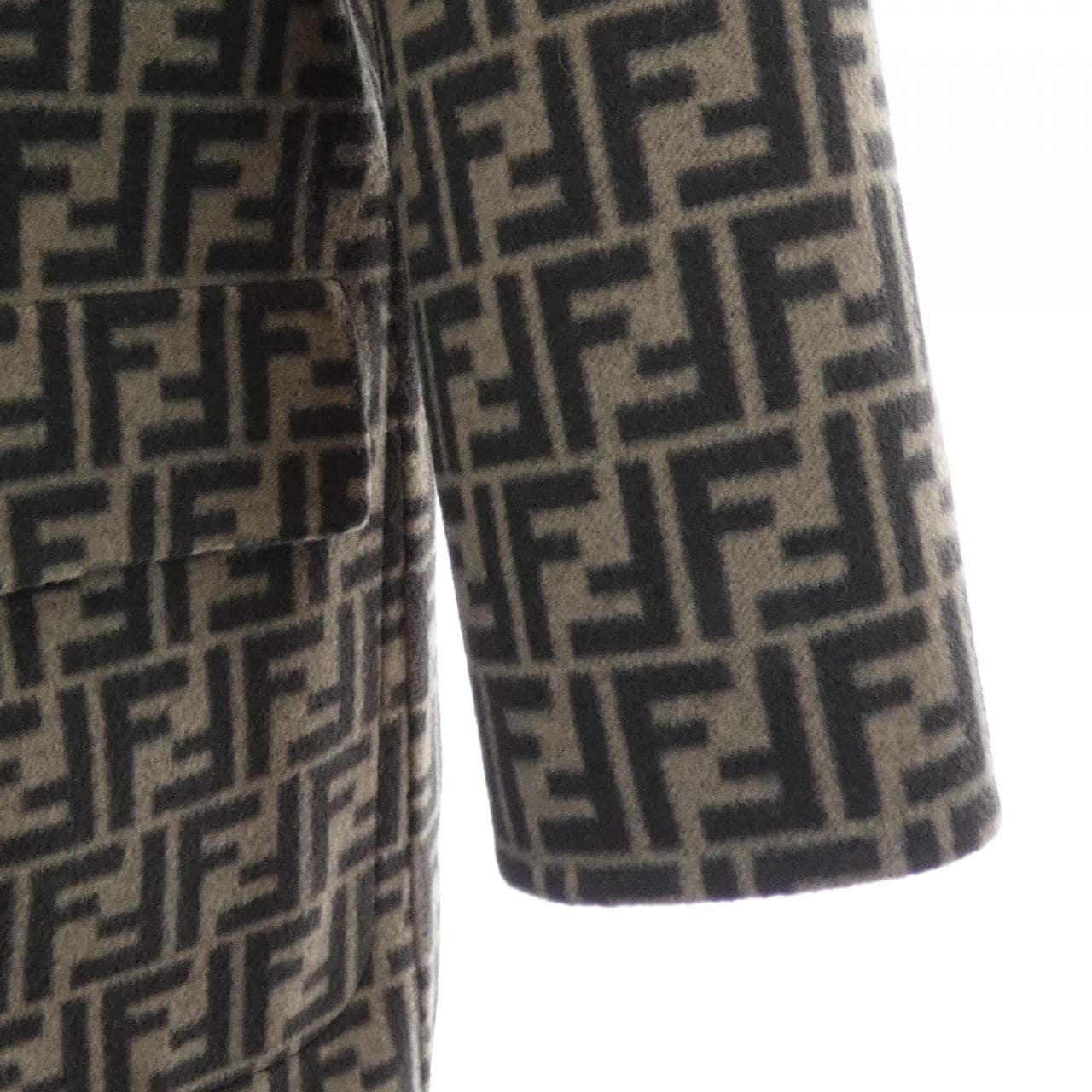 フェンディ FENDI FF8581 A5HD コート