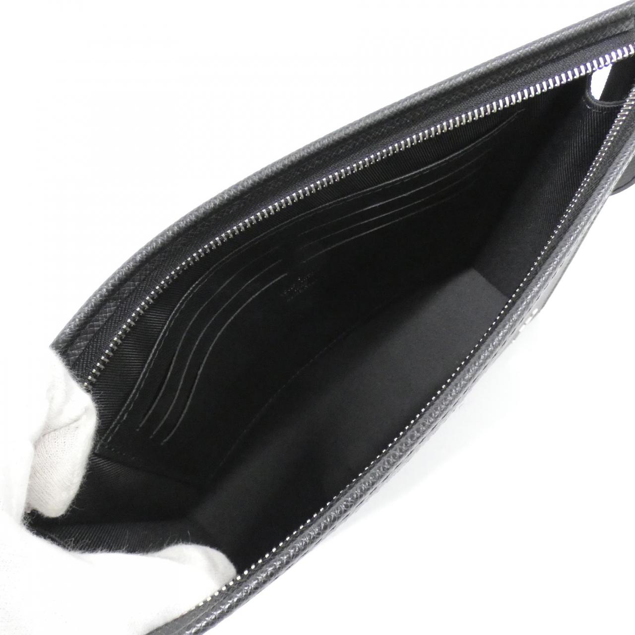 ルイヴィトン タイガ ポシェット ヴォワヤージュ M30450 バッグ