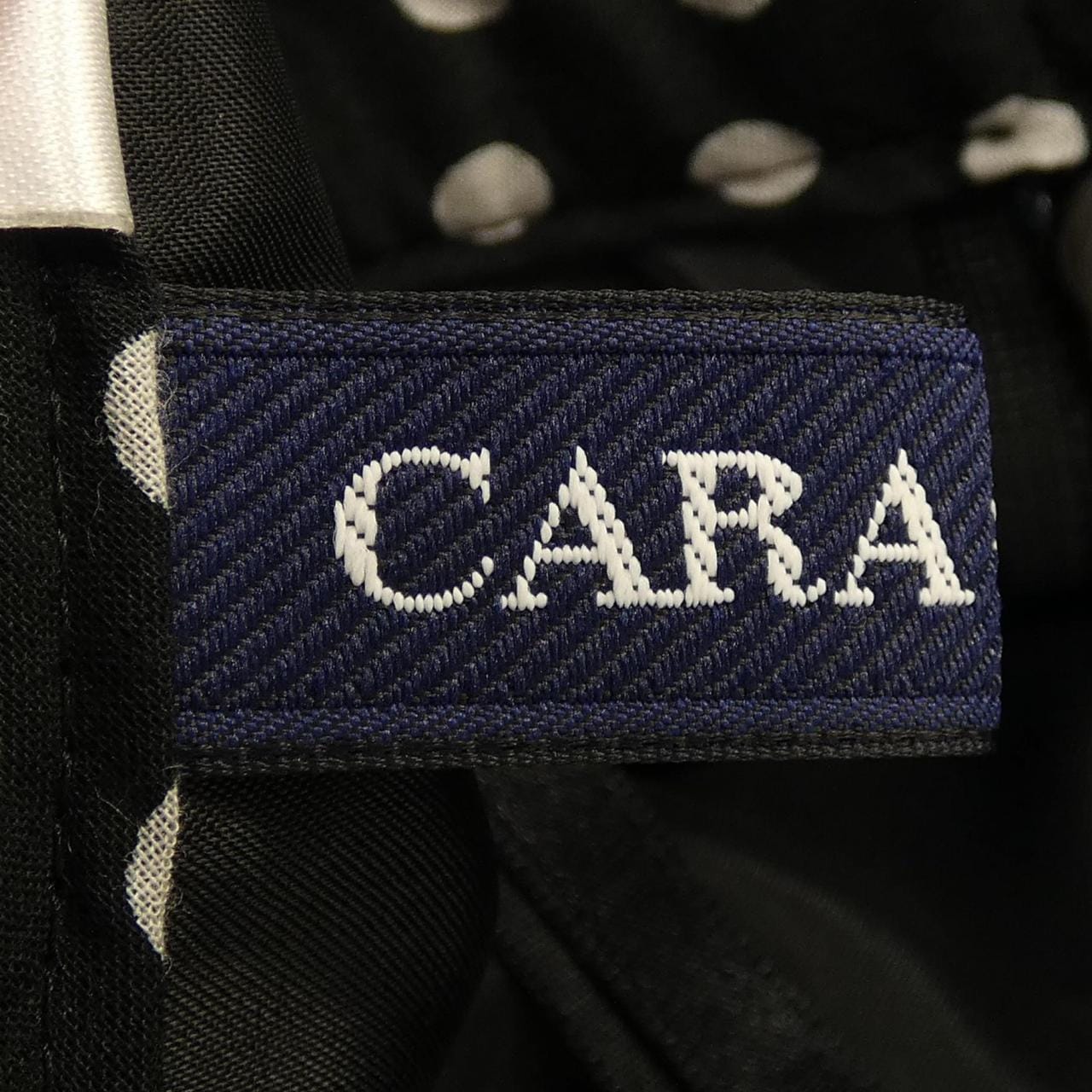 キャラオクルス CARA O CRUZ スカート