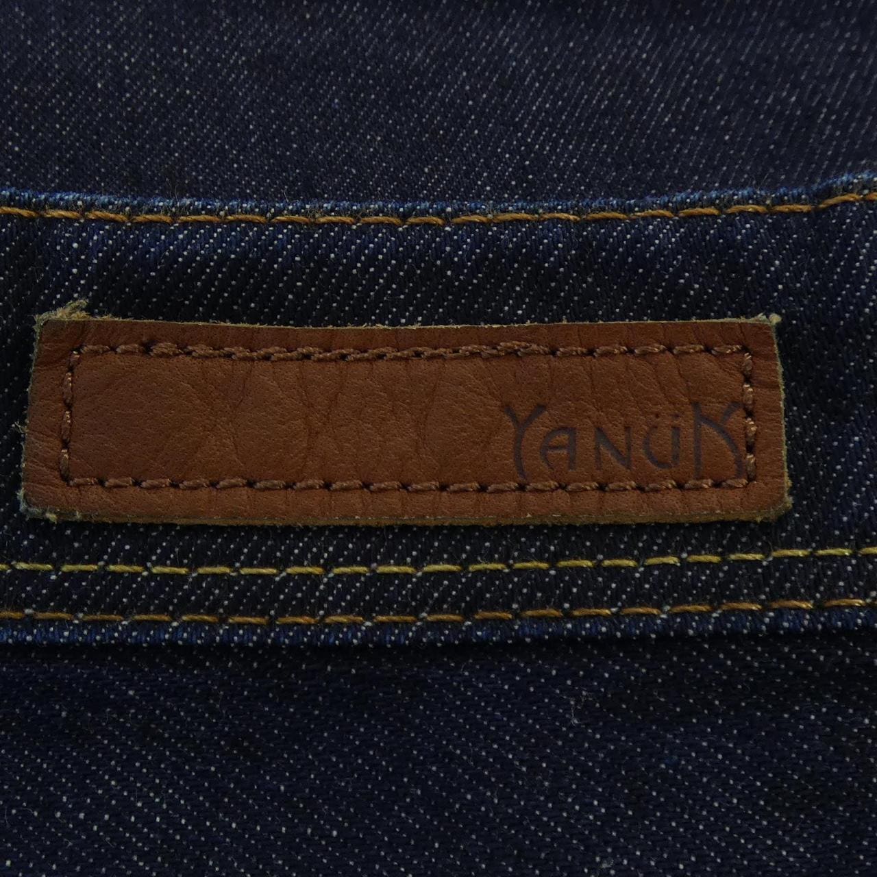 ヤヌーク YANUK ジーンズ