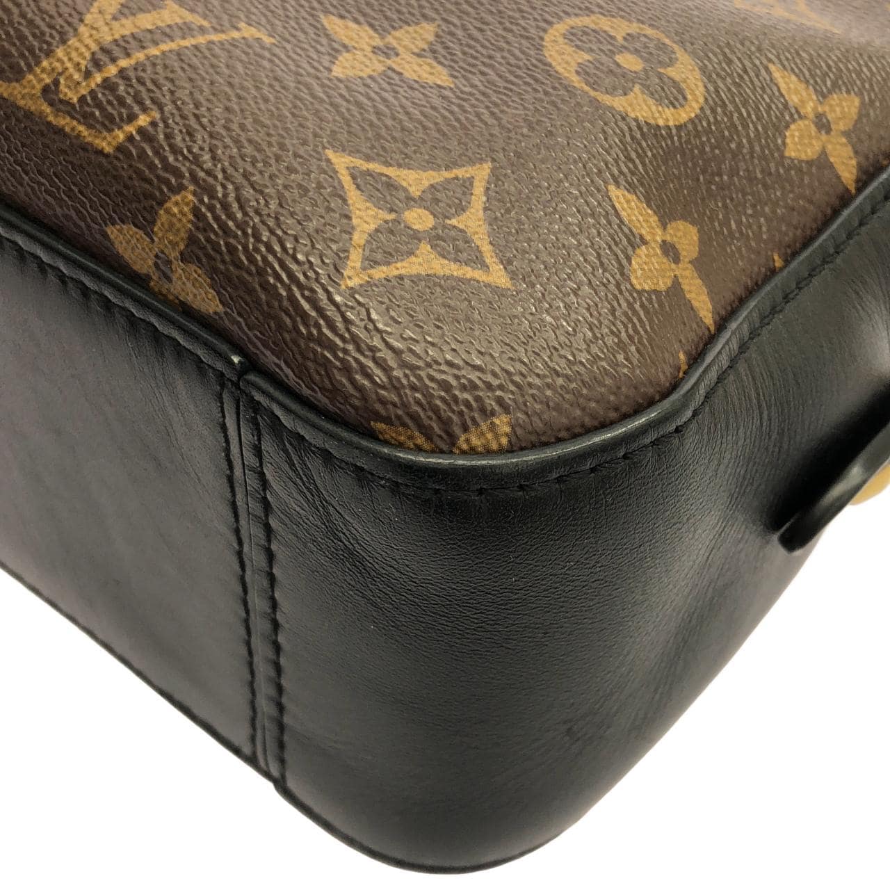 ルイヴィトン モノグラム サントンジュ M43555 ショルダーバッグ