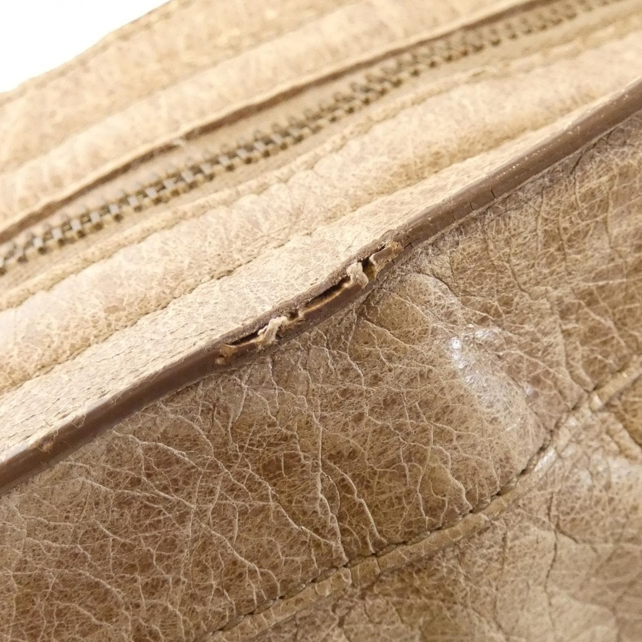 バレンシアガ ザ シティ 115748 D94JT バッグ