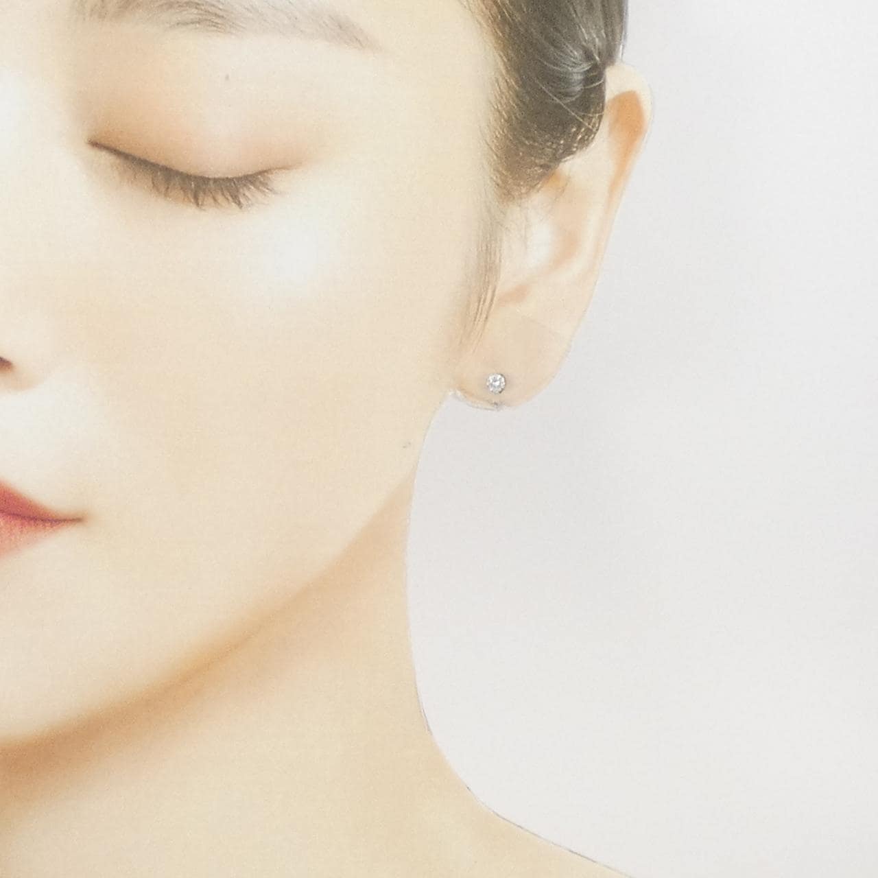 PT900 ソリティア ダイヤモンド ピアス 0.30CT