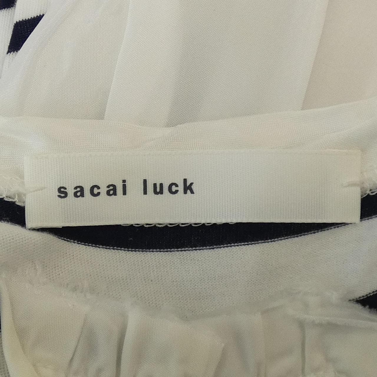 サカイラック sacai luck トップス