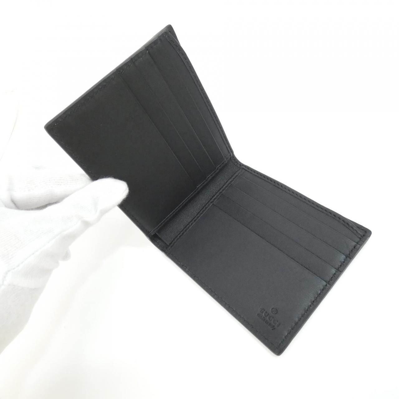 グッチ 835001 AAE1T 札入れ