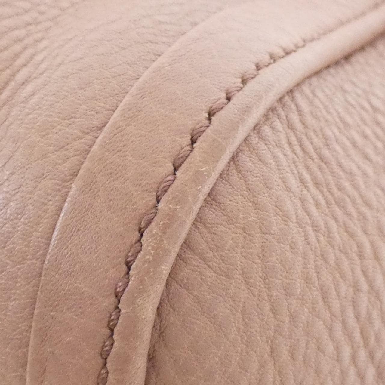 グッチ 282309 A7M0G バッグ