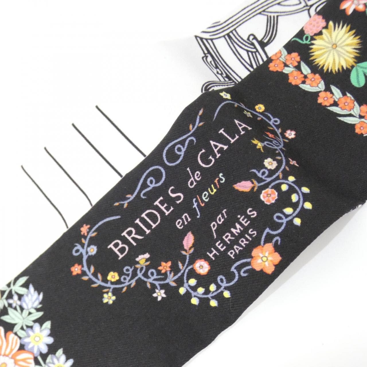 エルメス BRIDES DE GALA EN FLEURS ツイリー 064220S スカーフ