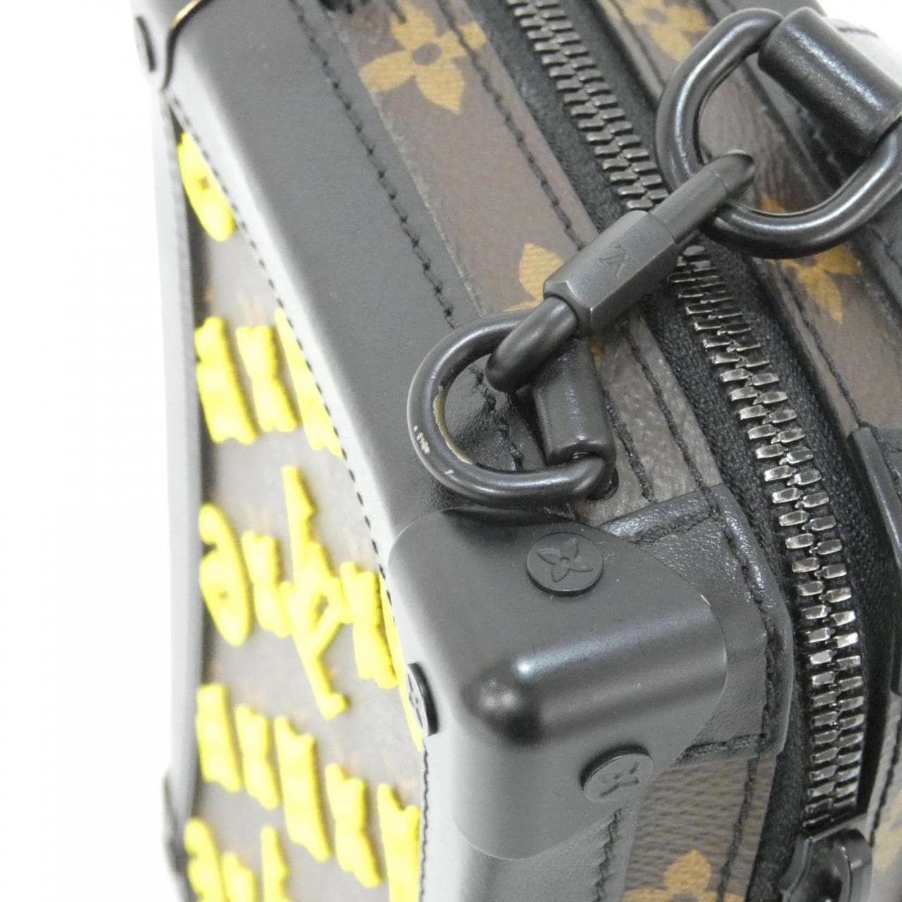 ルイヴィトン モノグラム タフタージュ ヴァーティカル ソフトトランク M45079 ショルダーバッグ