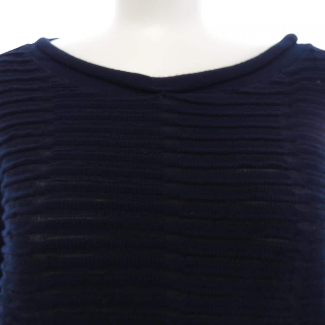 エンポリオアルマーニ EMPORIO ARMANI トップス