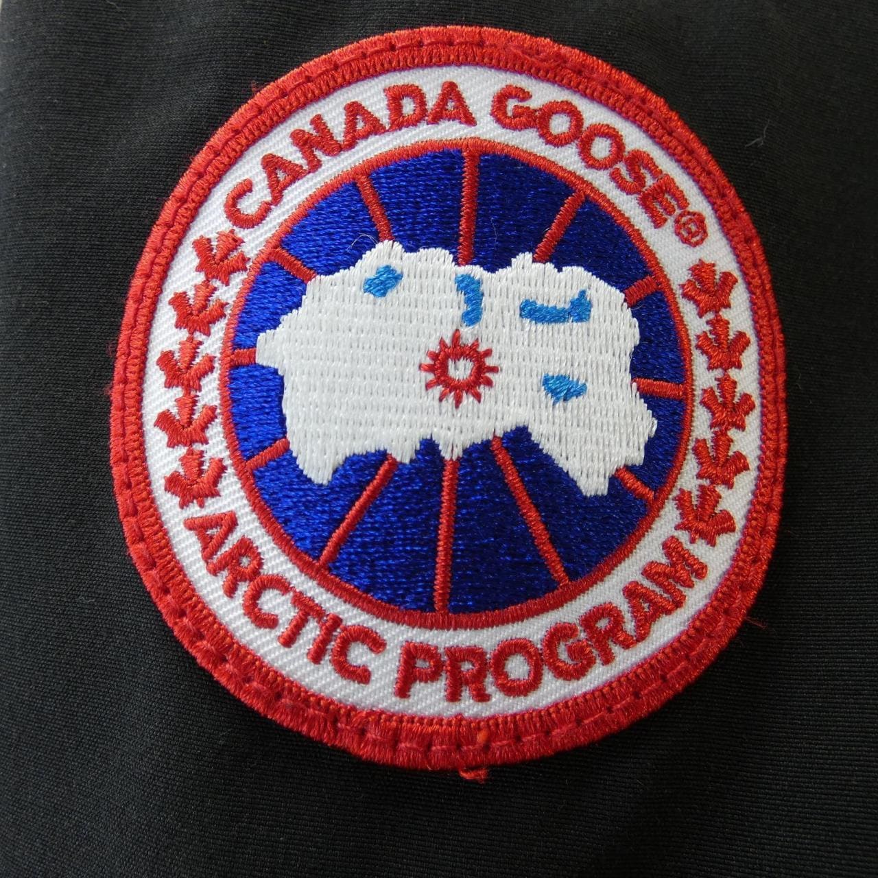 カナダグース CANADA GOOSE ダウンジャケット