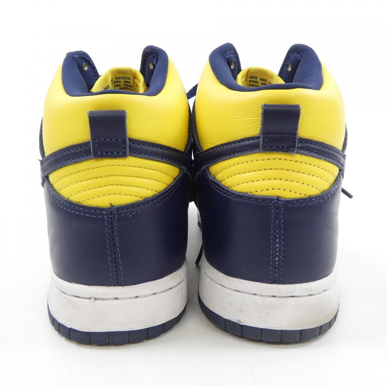 ナイキ NIKE スニーカー