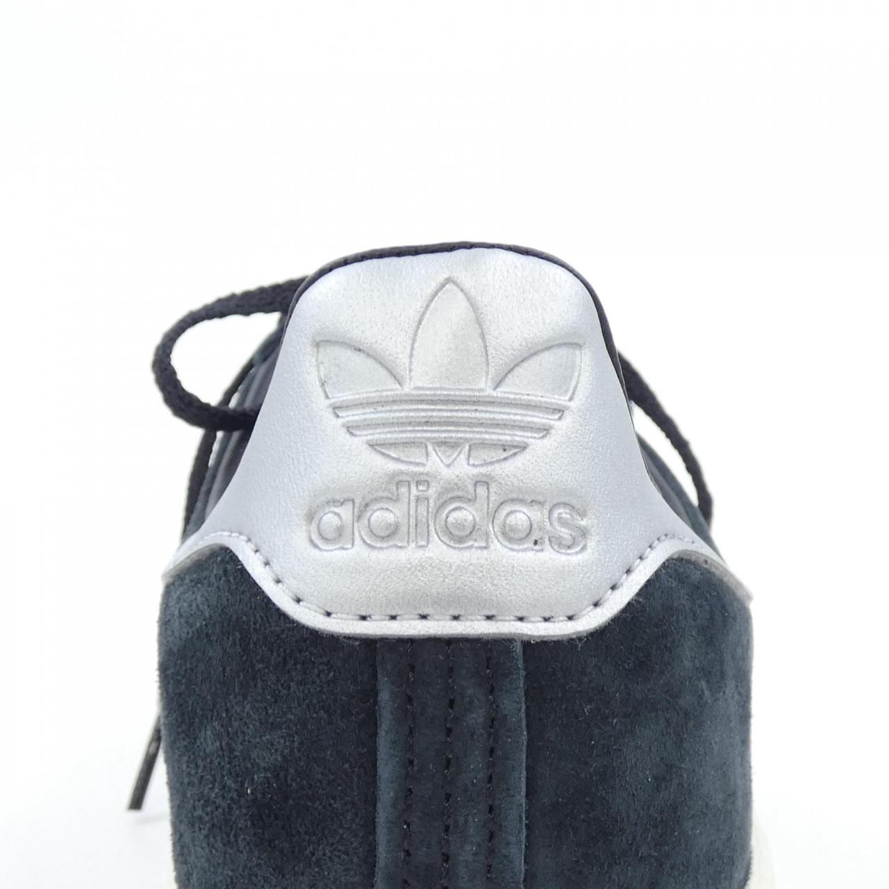 アディダス ADIDAS GX7330 スニーカー