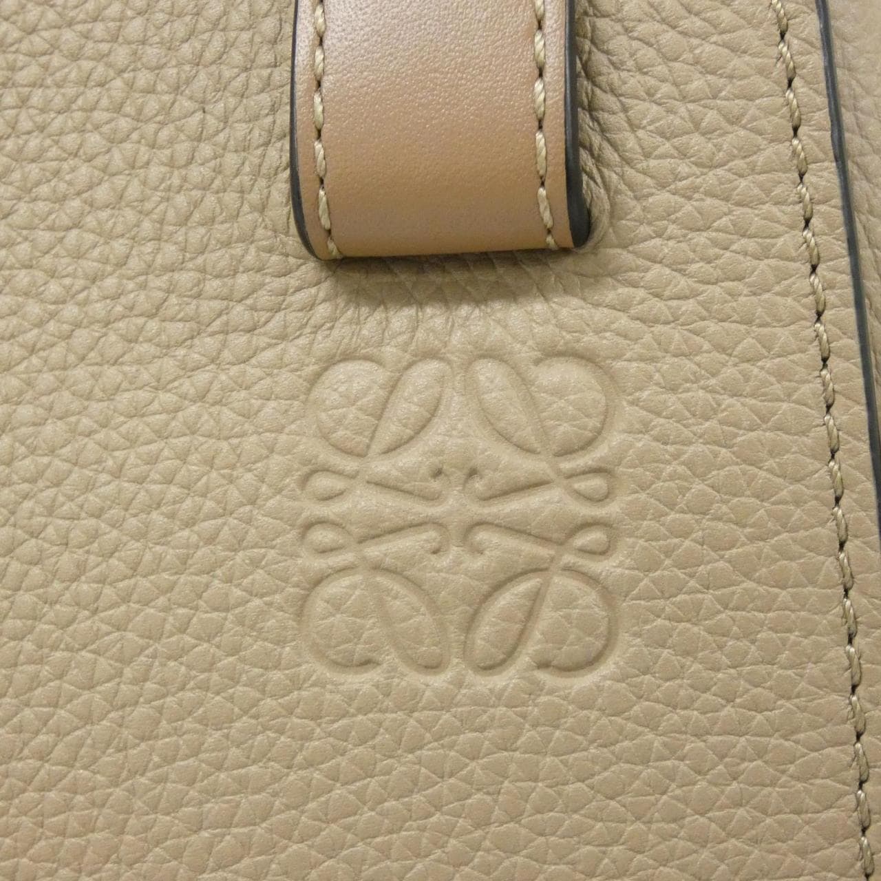 ロエベ ハンモック コンパクト A538H13X03 ショルダーバッグ