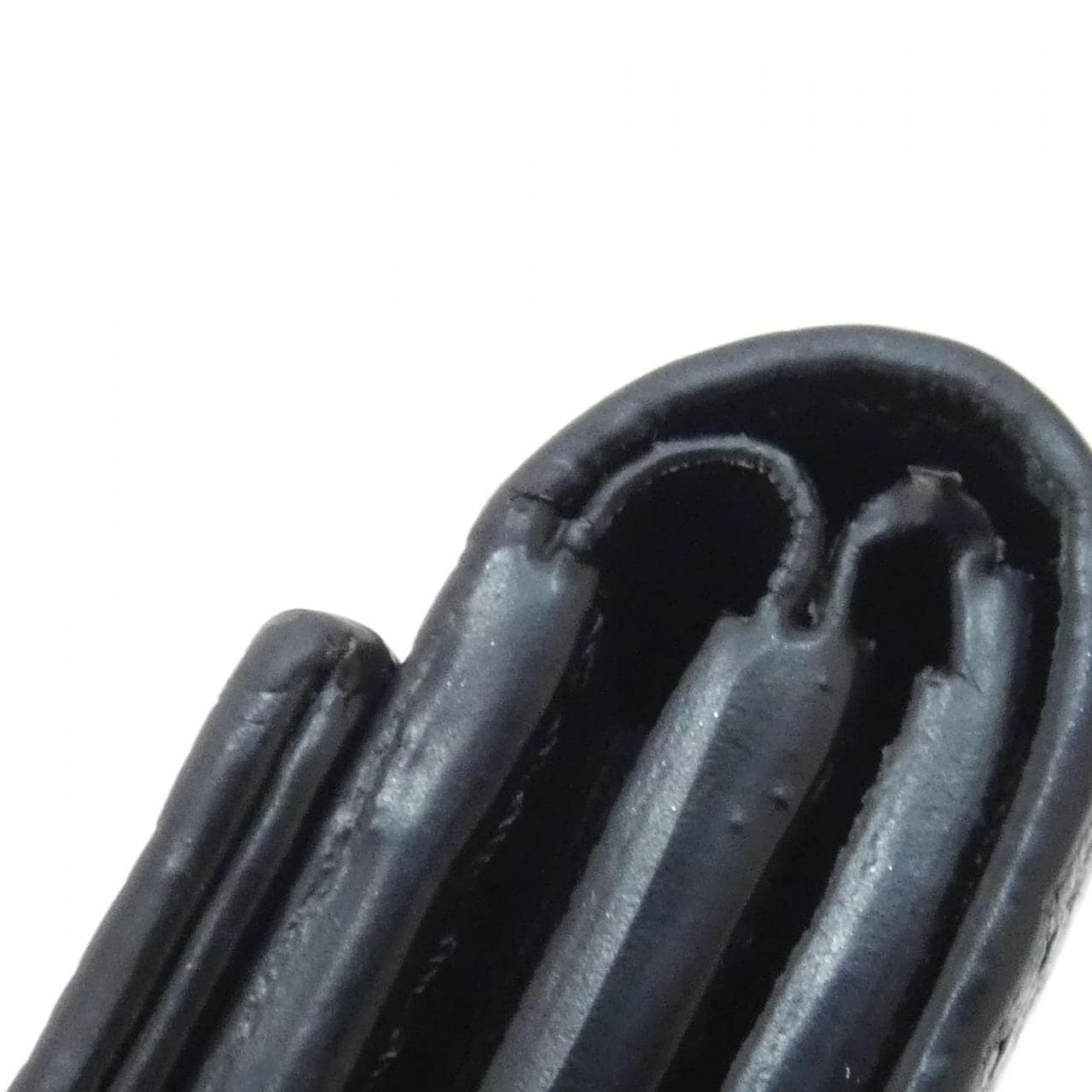 ルイヴィトン ポルトフォイユ カプシーヌ タイニー M12149 財布