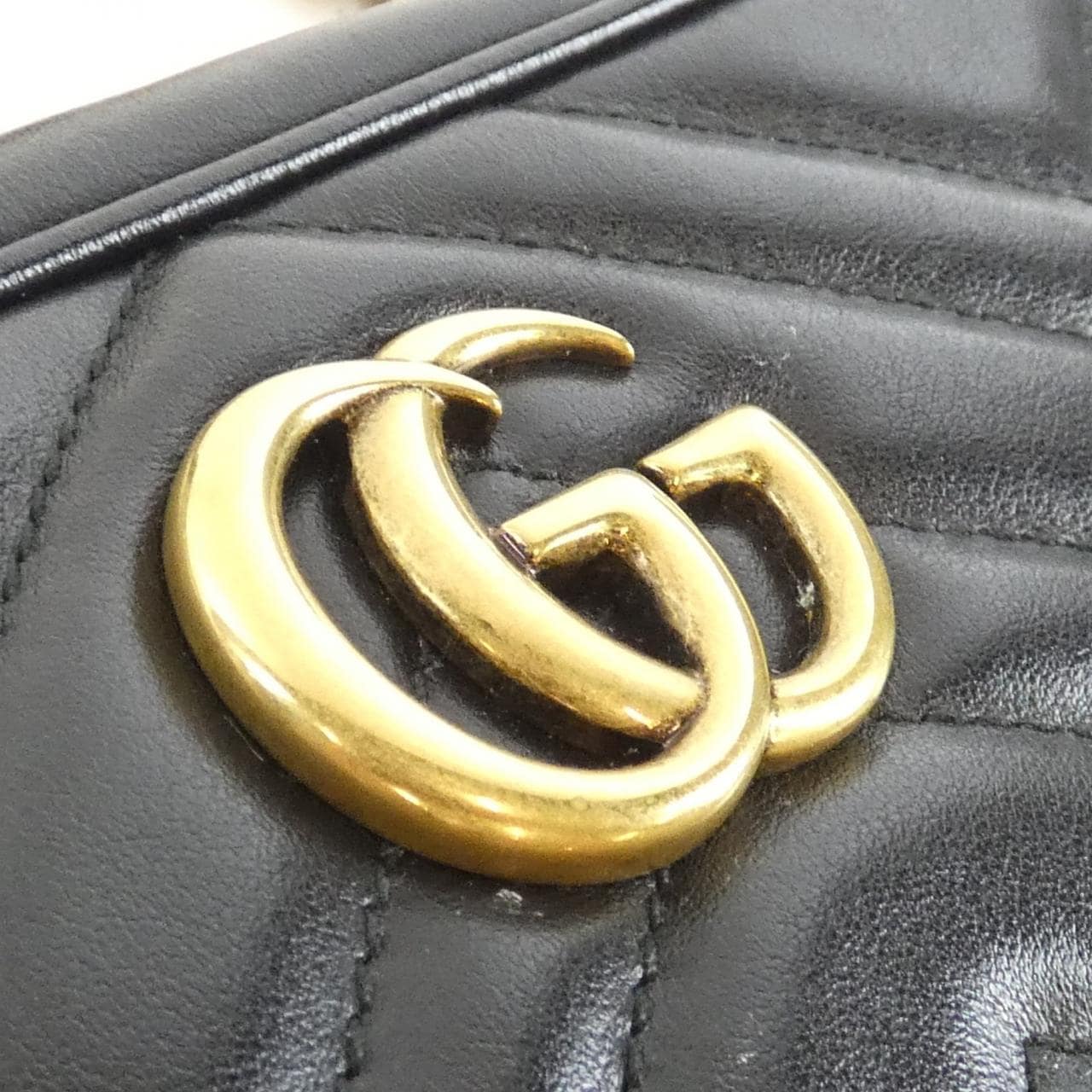グッチ GG MARMONT 448065 DTD1T ショルダーバッグ