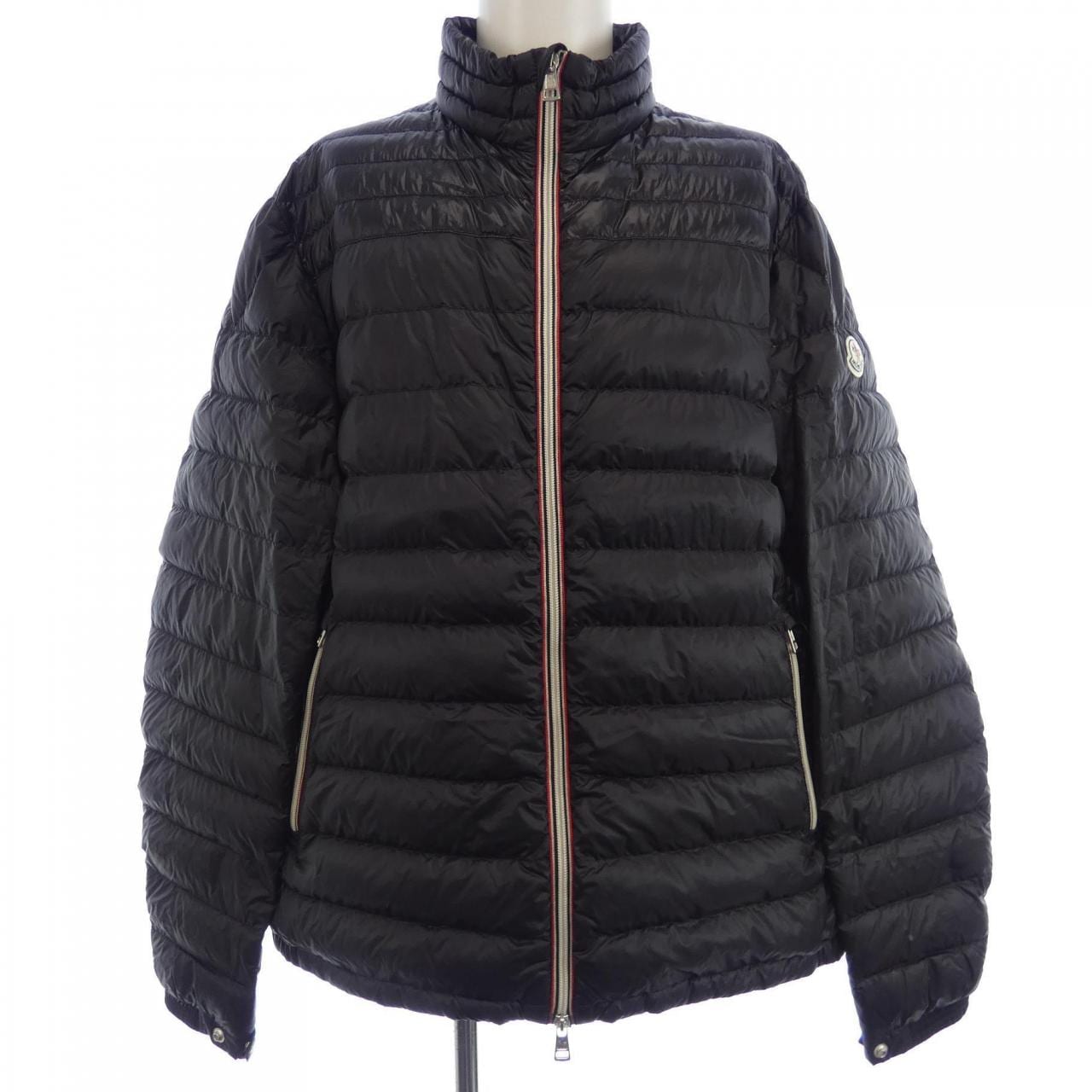 モンクレール MONCLER ダウンジャケット