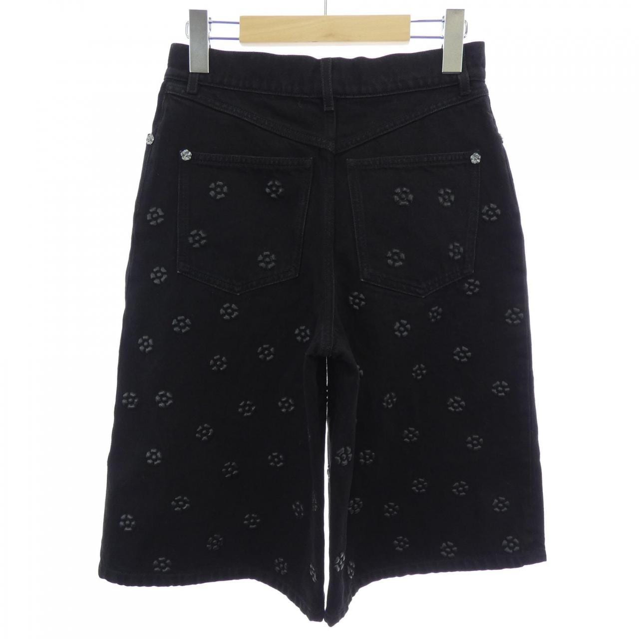 シャネル CHANEL バミューダパンツ　エンボスデニム P75953V67729 ショートパンツ