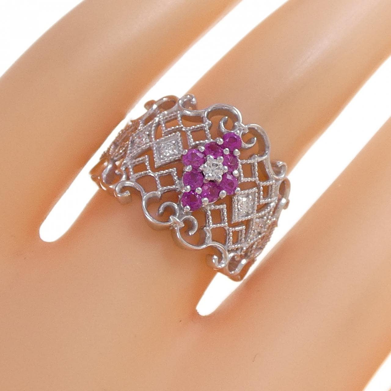 K18WG サファイヤ リング 0.35CT