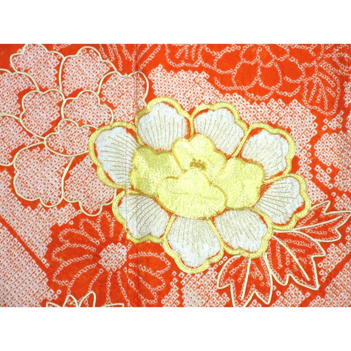 振袖　総絞り　金彩入り刺繍加工