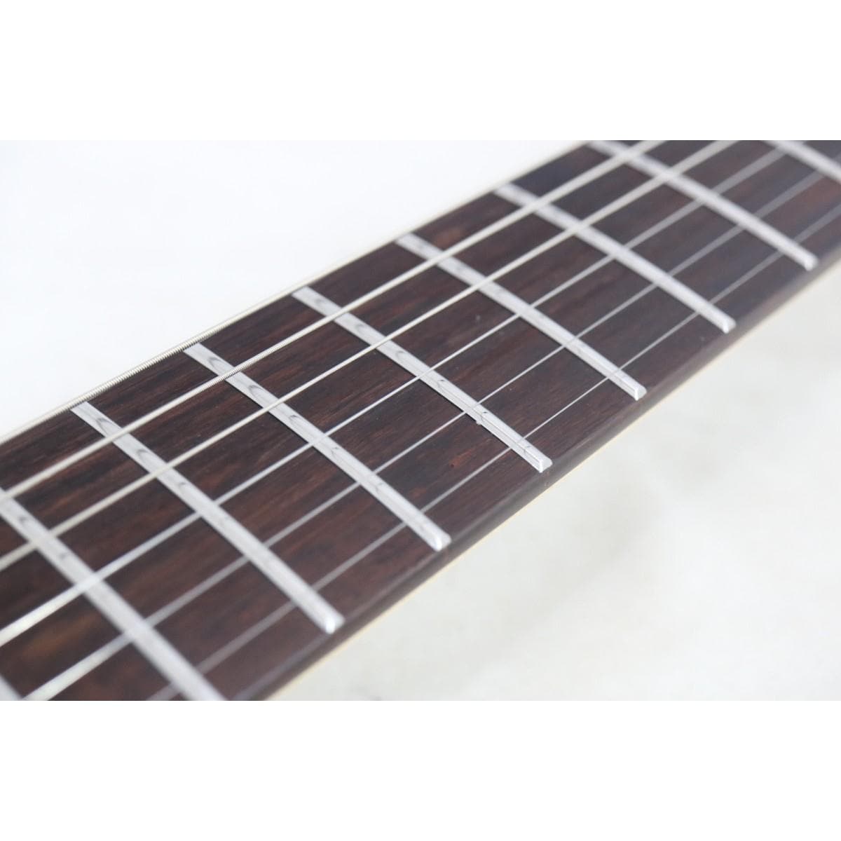Ｒｅｌｉｓｈ　Ｇｕｉｔａｒｓ ＳＨＡＤＹ　Ａ　ＭＡＲＹ
