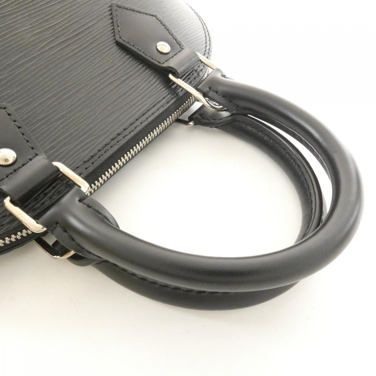 ルイヴィトン エピ アルマBB M24645 バッグ