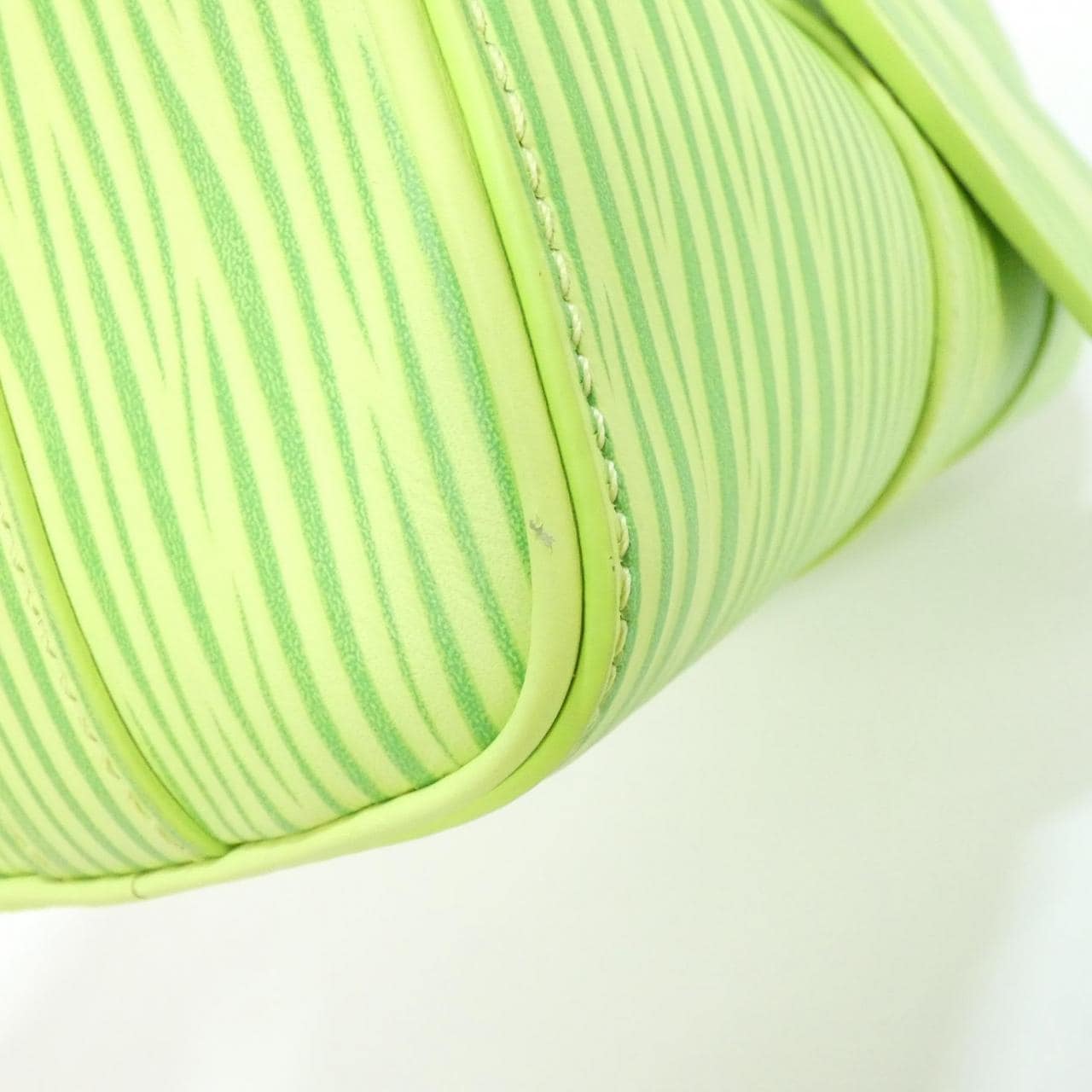 ルイヴィトン エピXL(LV x PARK SEO-BO) キーポル バンドリエール 25cm M11587 ボストンバッグ