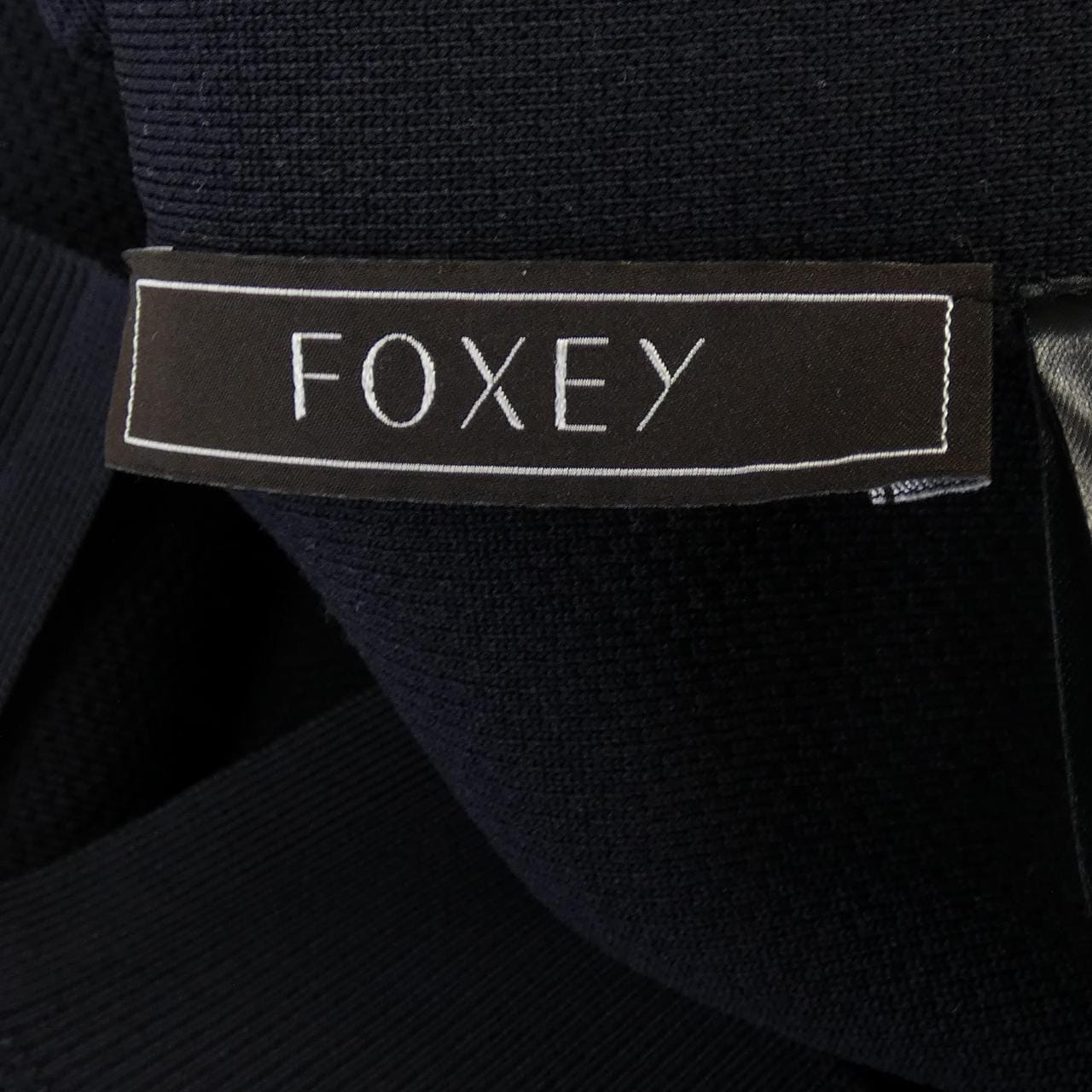 FOXEY絲絨NEROLIA 43436針織衫