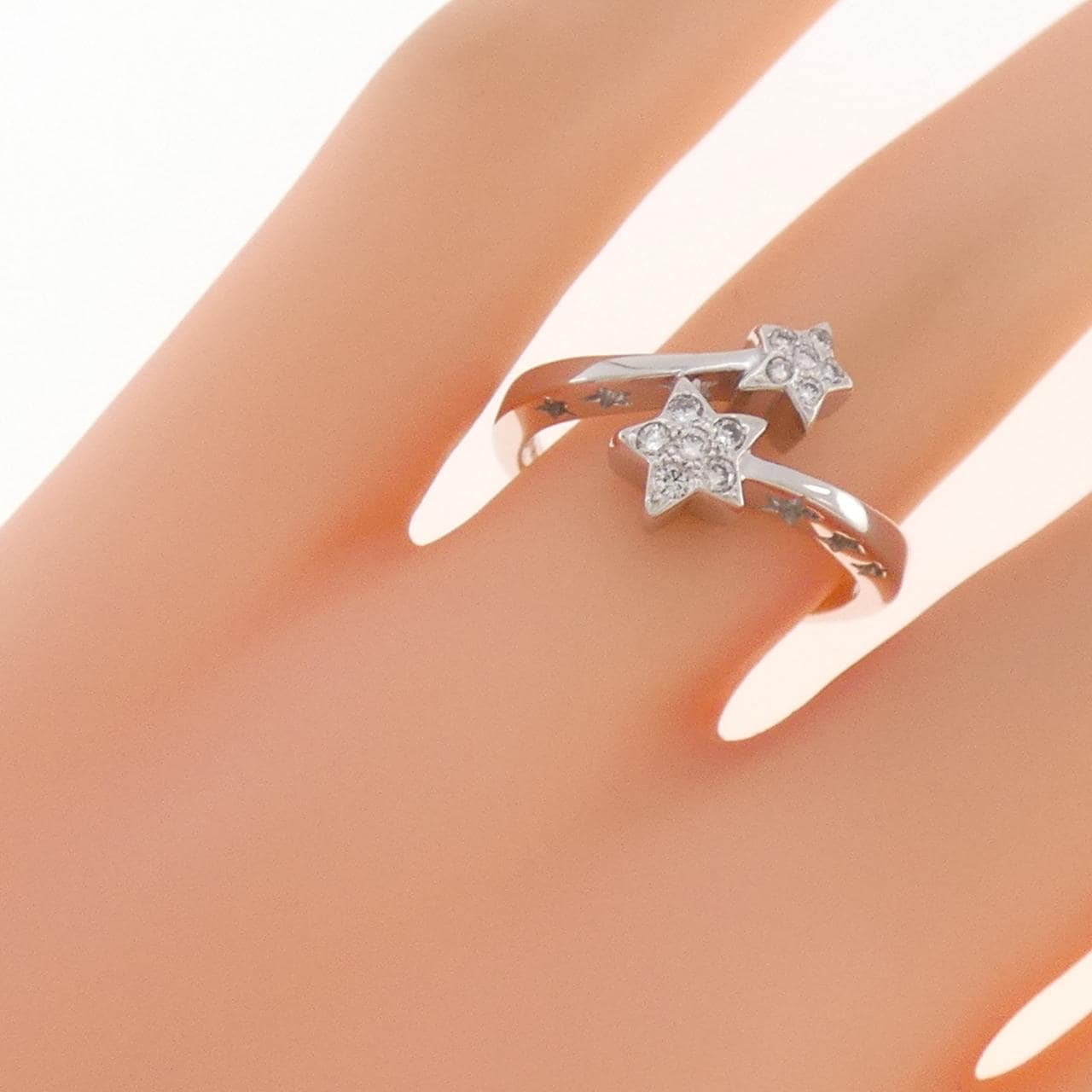 K18WG スター ダイヤモンド リング 0.15CT